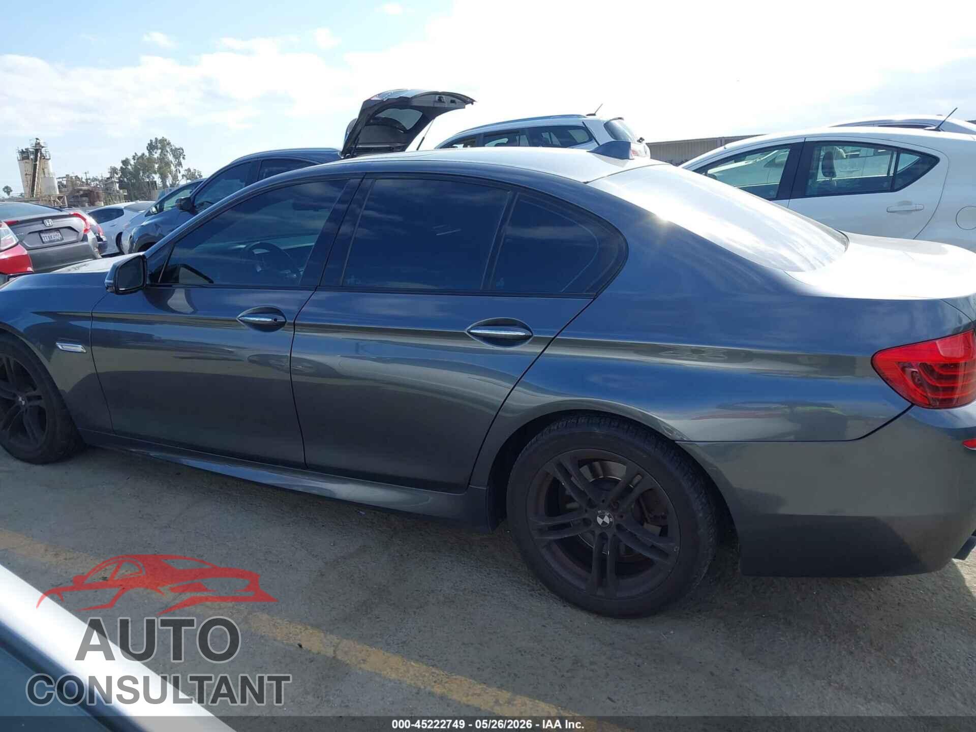 BMW 528I 2015 - WBA5A5C5XFD523077