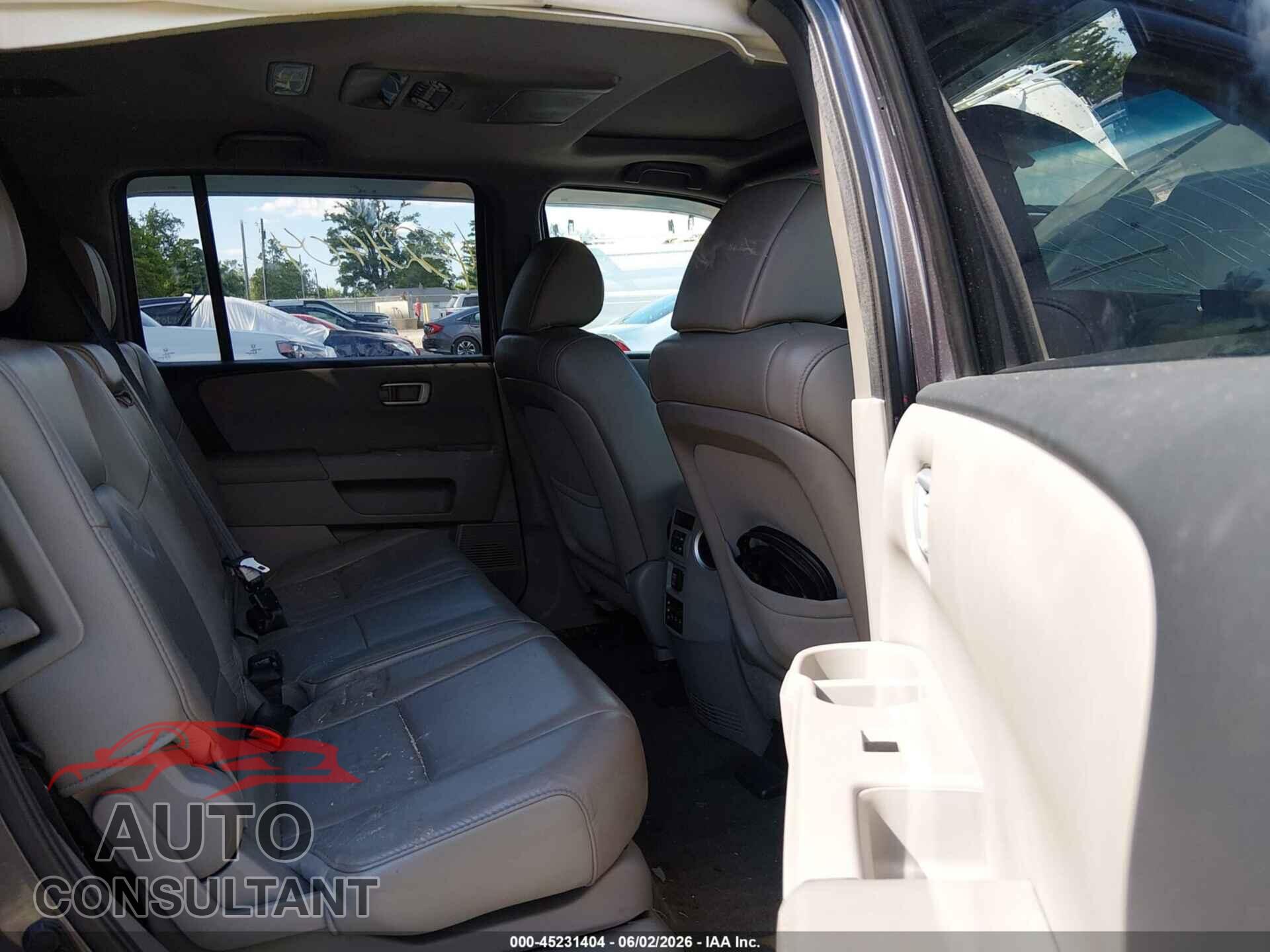 HONDA PILOT 2014 - 5FNYF4H69EB015932