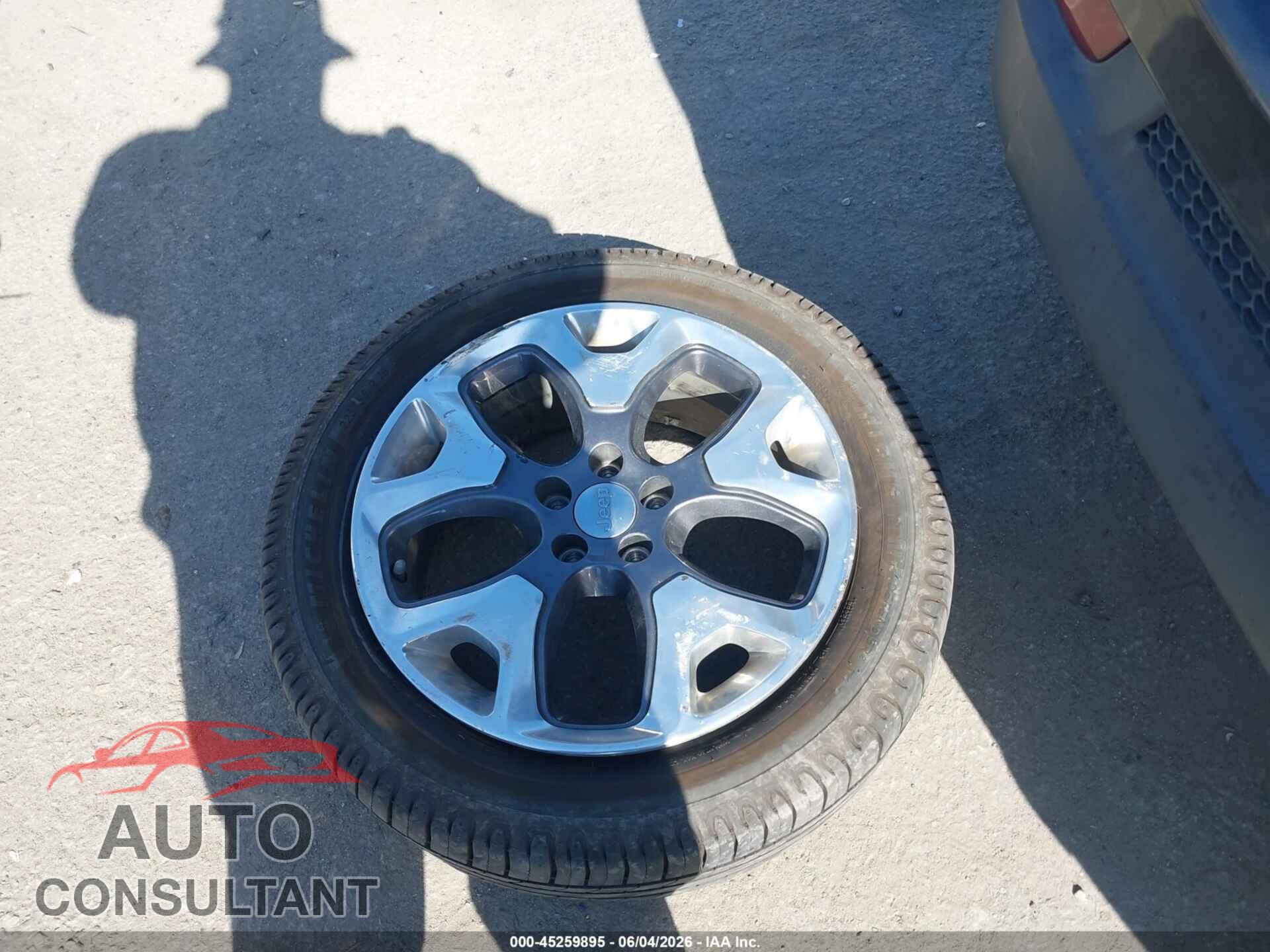 JEEP COMPASS 2020 - 3C4NJCCB3LT105155