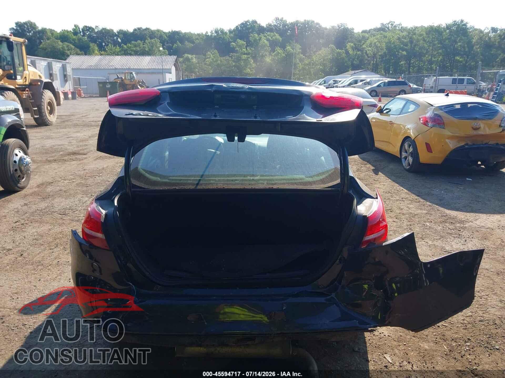 FORD FOCUS 2015 - 1FADP3F2XFL365094