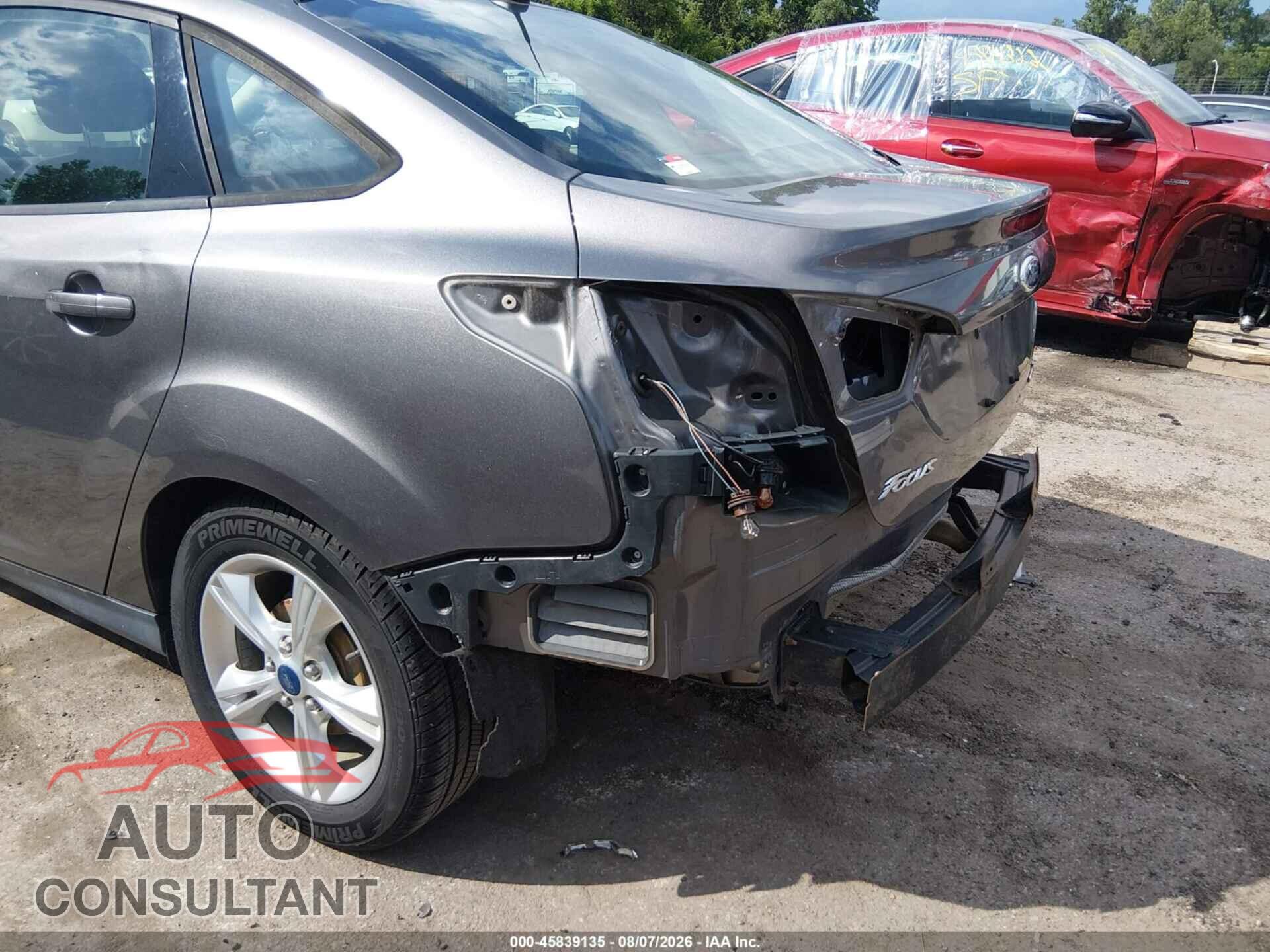 FORD FOCUS 2014 - 1FADP3F26EL372722
