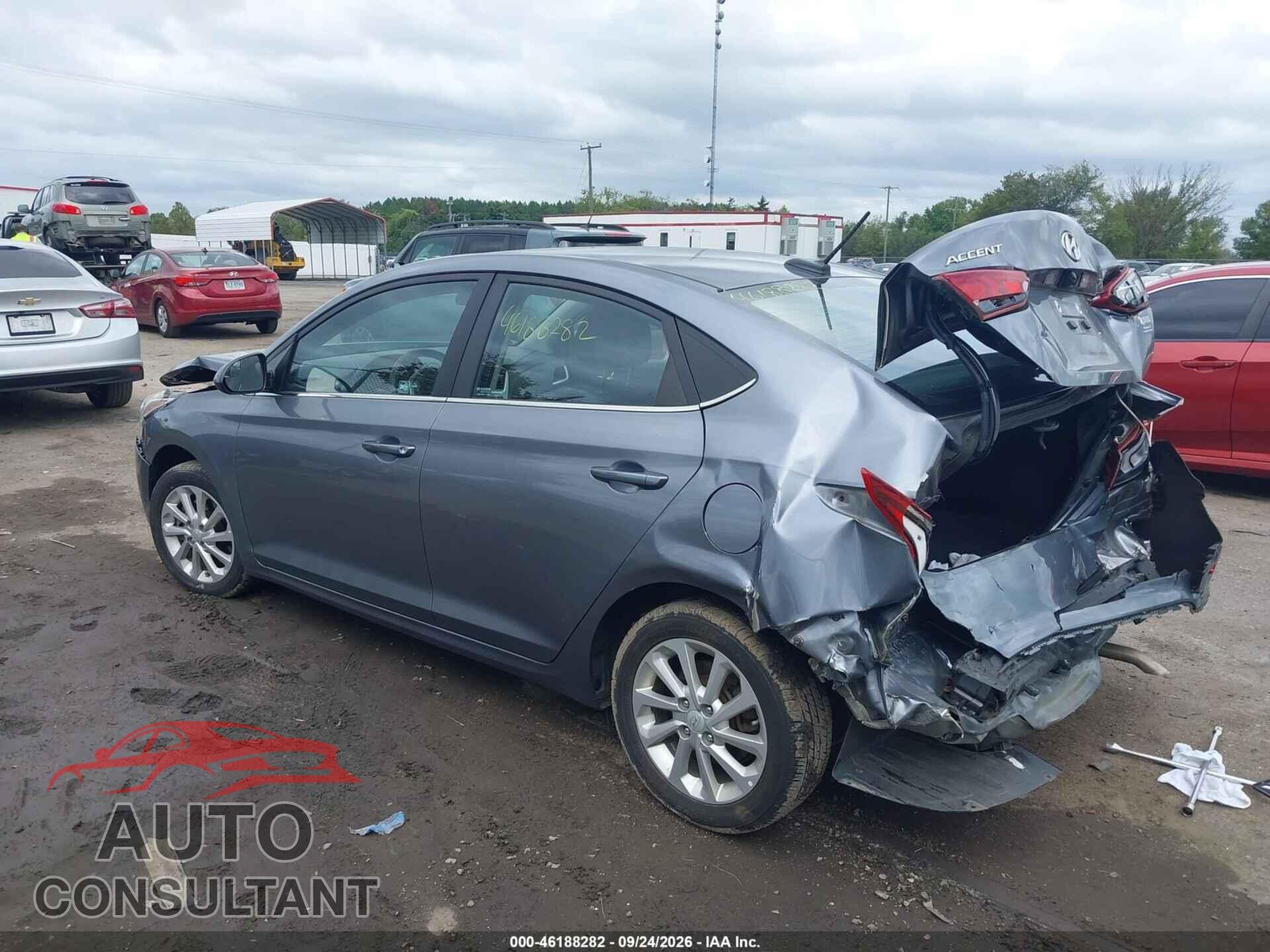 HYUNDAI COMPLEMENTOS DECORATIVOS 2020 - 3KPC24A68LE122828