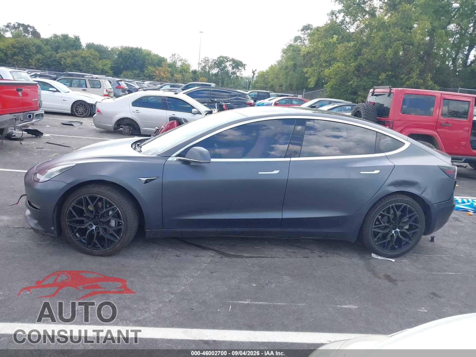 TESLA MODEL 3 2018 - 5YJ3E1EB8JF099393