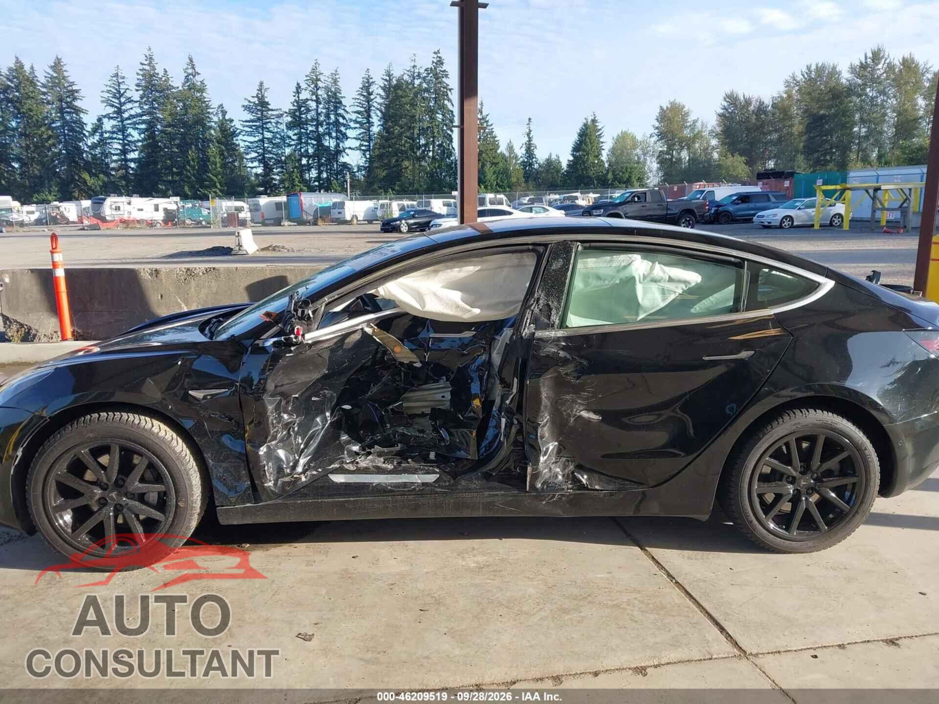 TESLA MODEL 3 2018 - 5YJ3E1EA0JF172649
