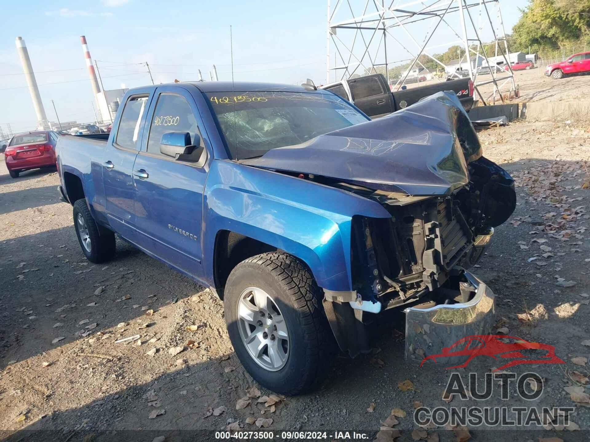 CHEVROLET SILVERADO 1500 2017 - 1GCRCREC8HZ350148