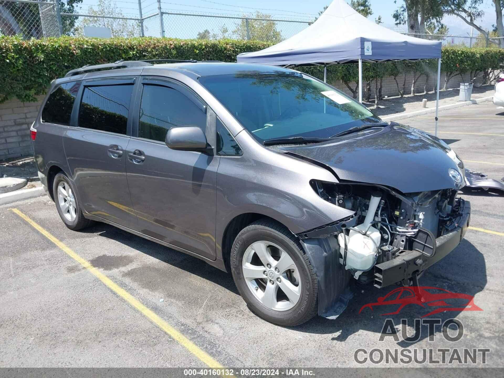 TOYOTA SIENNA 2017 - 5TDKZ3DC8HS833042