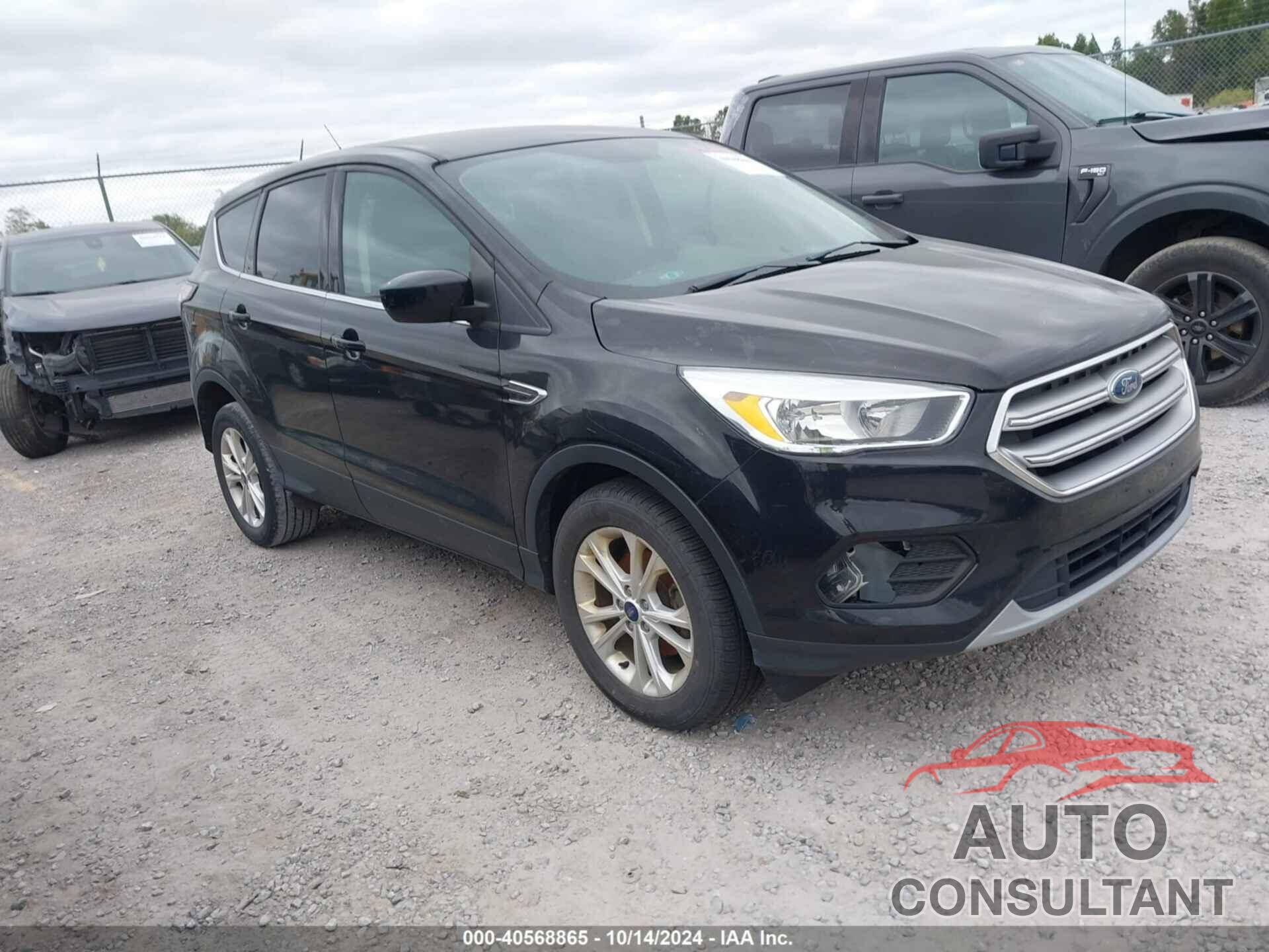 FORD ESCAPE 2017 - 1FMCU0GD4HUE89920