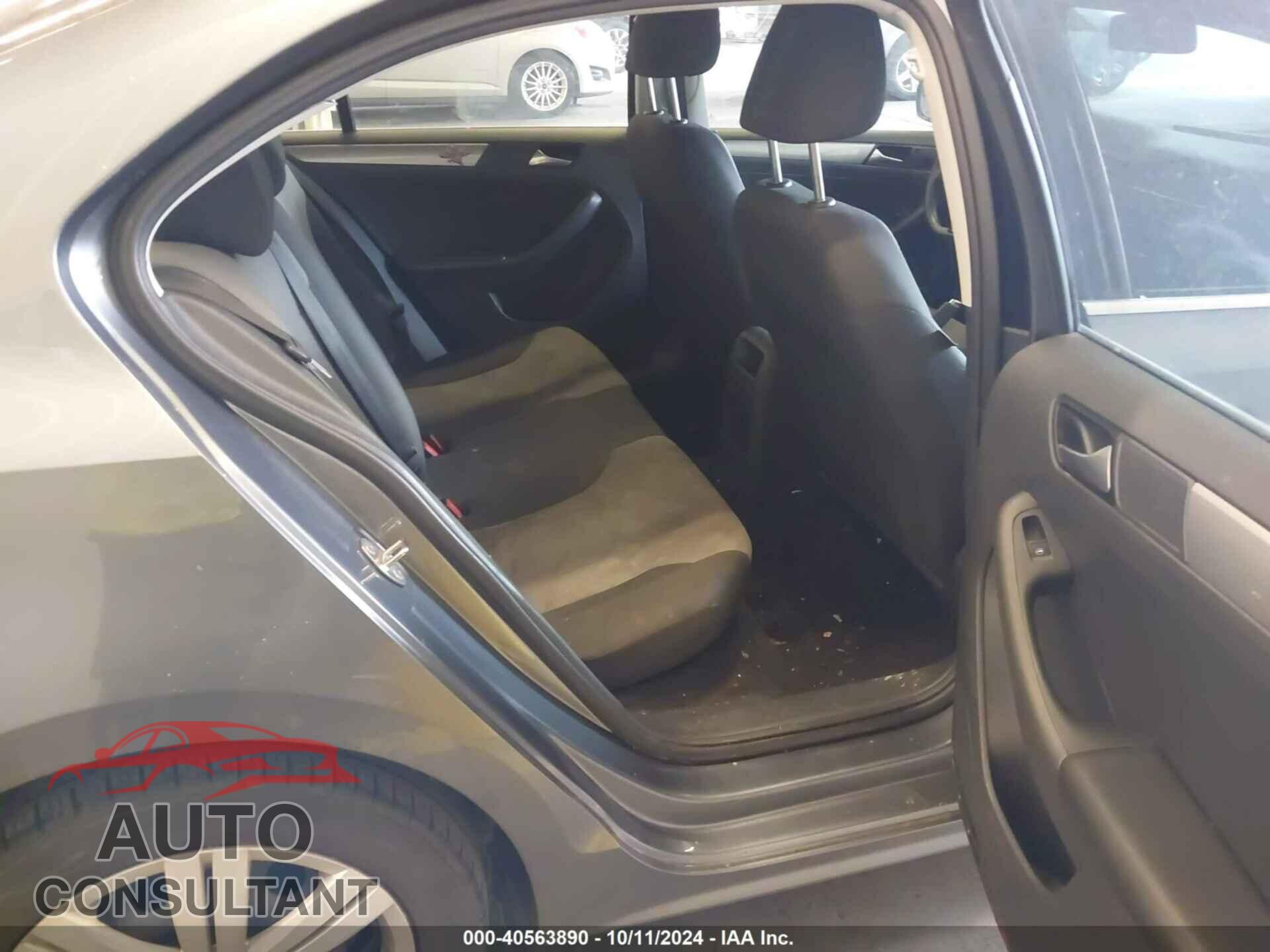 VOLKSWAGEN JETTA 2017 - 3VW2B7AJ2HM317030