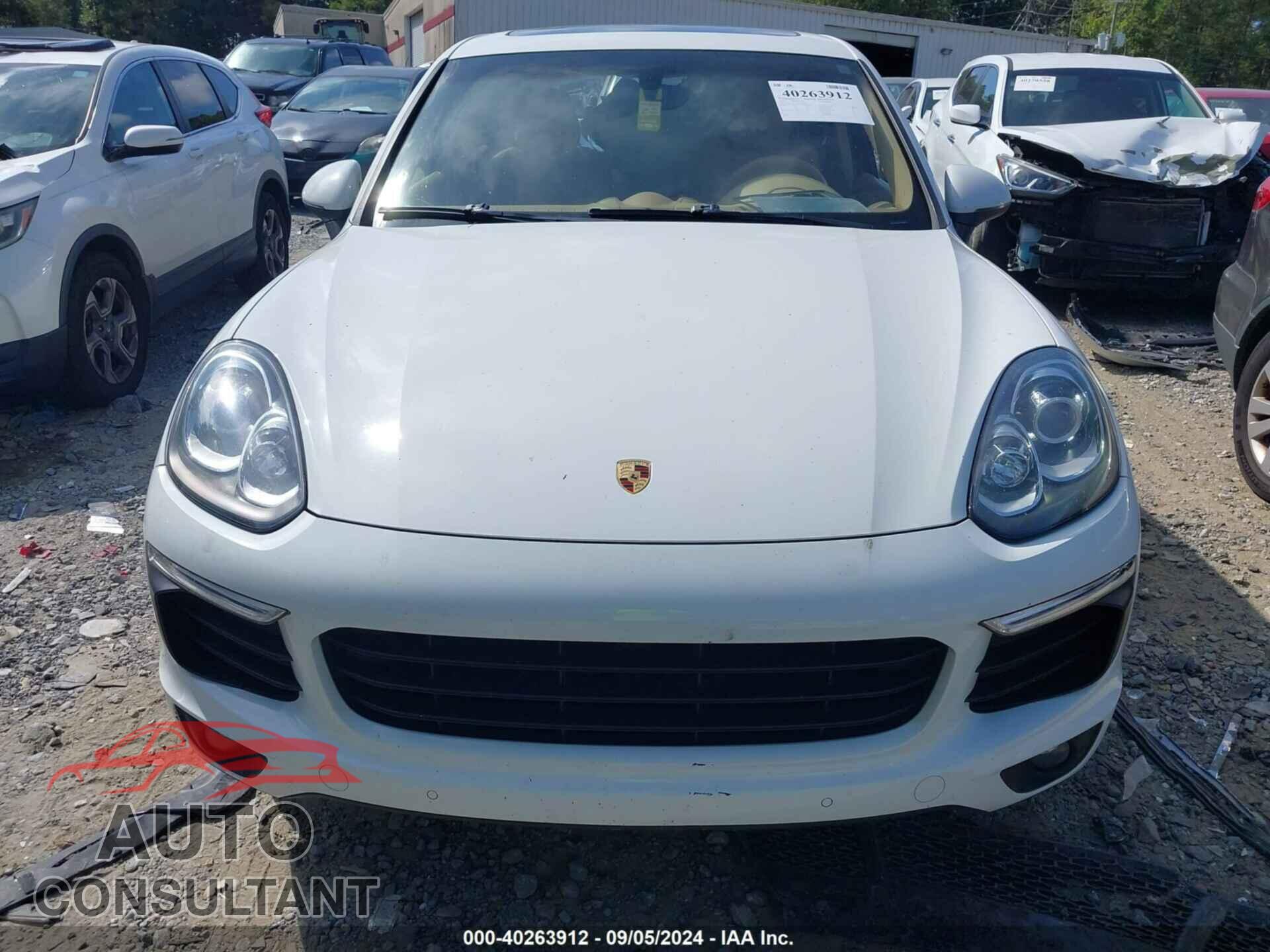 PORSCHE CAYENNE 2016 - WP1AA2A23GKA14436