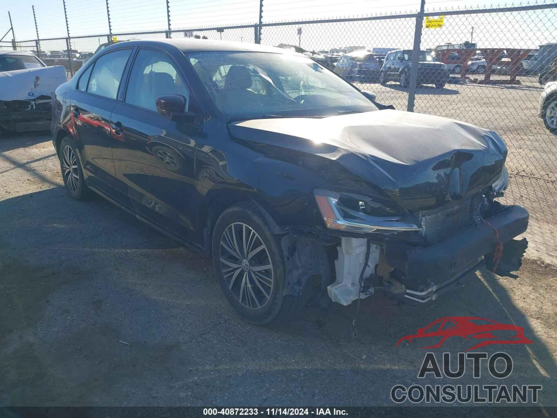 VOLKSWAGEN JETTA 2018 - 3VWB67AJ5JM203520