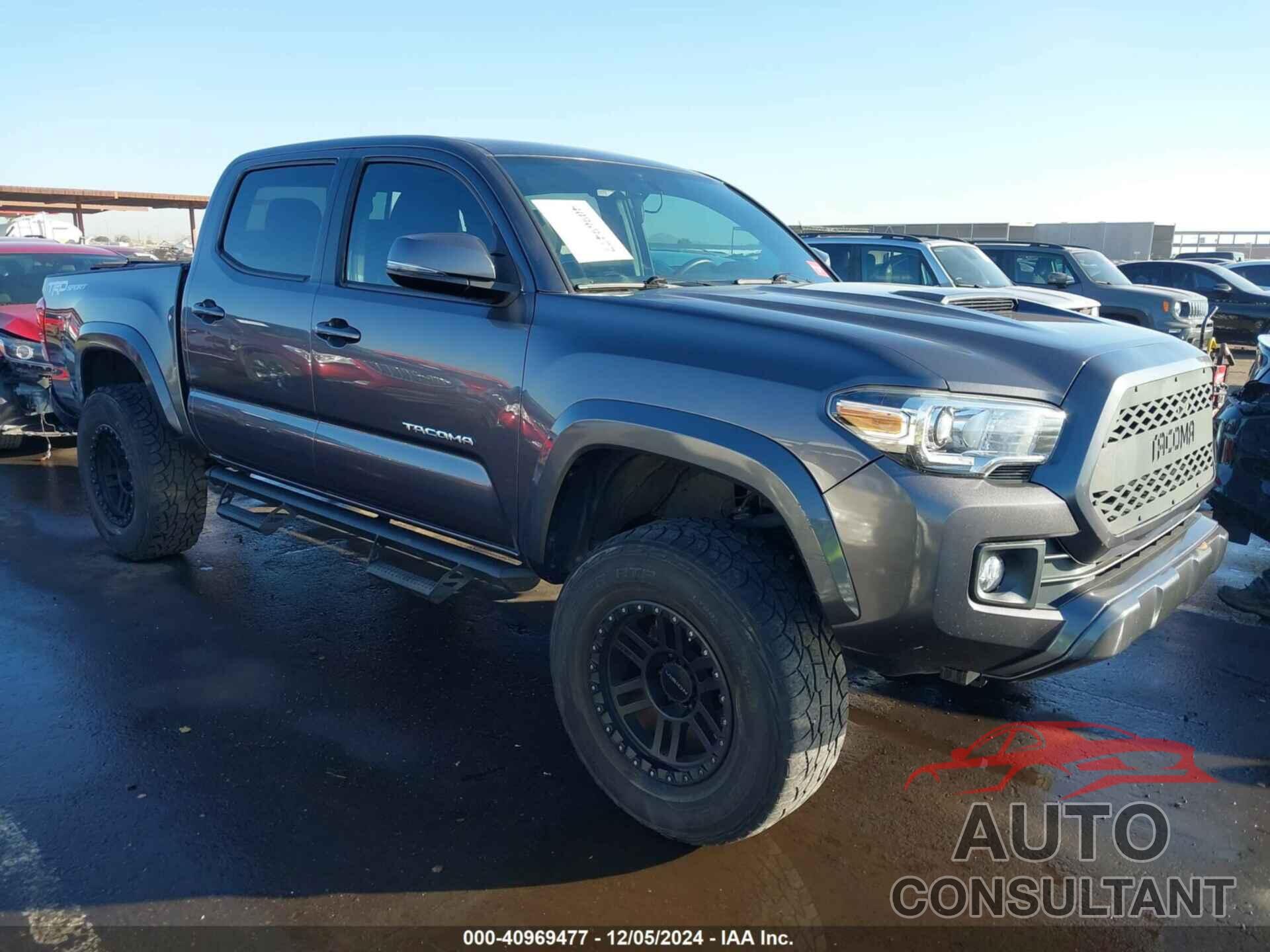 TOYOTA TACOMA 2017 - 5TFAZ5CN4HX037375