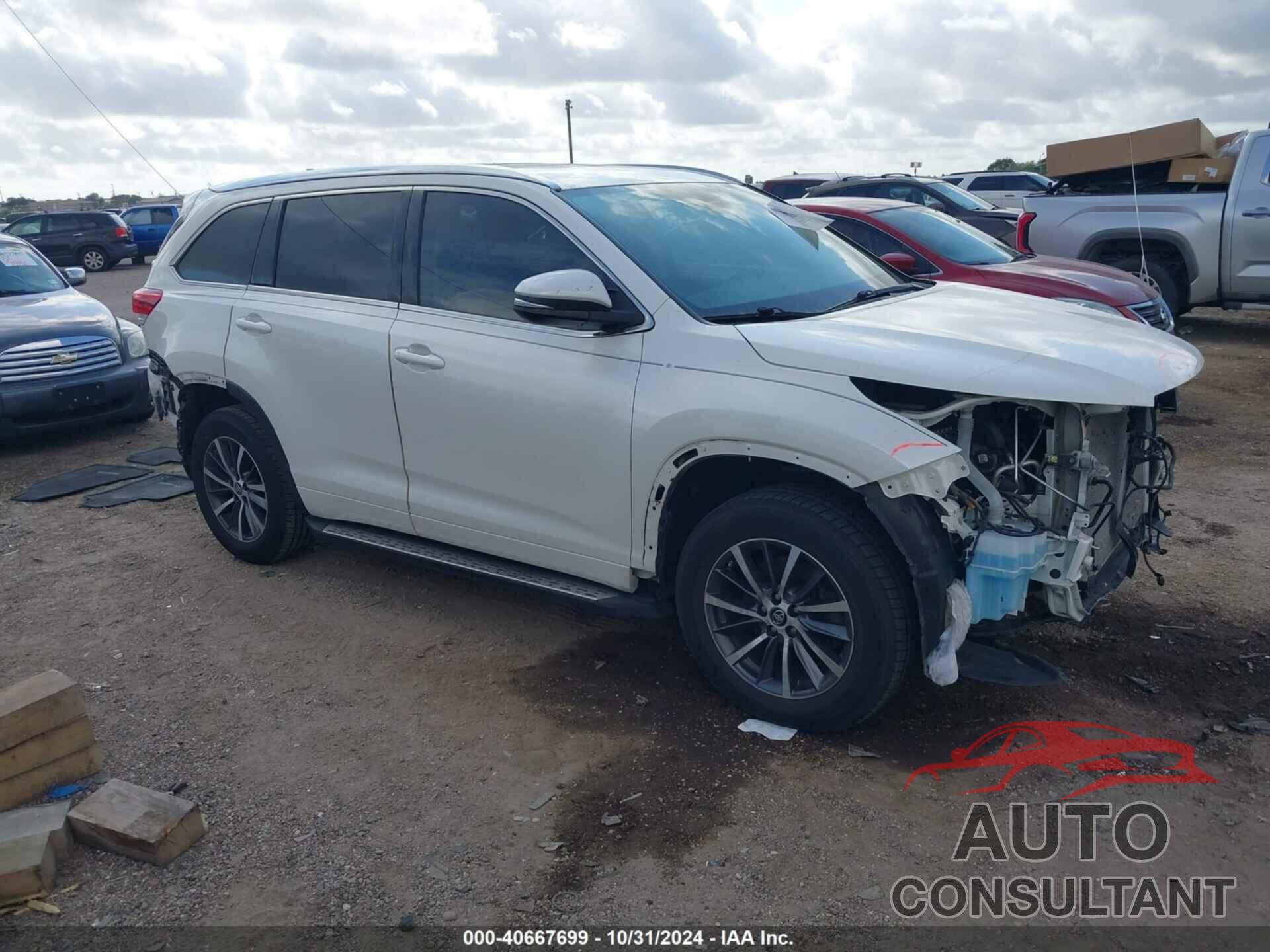 TOYOTA HIGHLANDER 2018 - 5TDKZRFH4JS536738