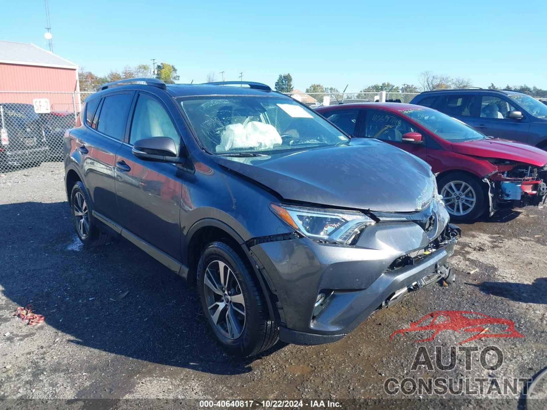 TOYOTA RAV4 2017 - JTMRFREV9HD212544