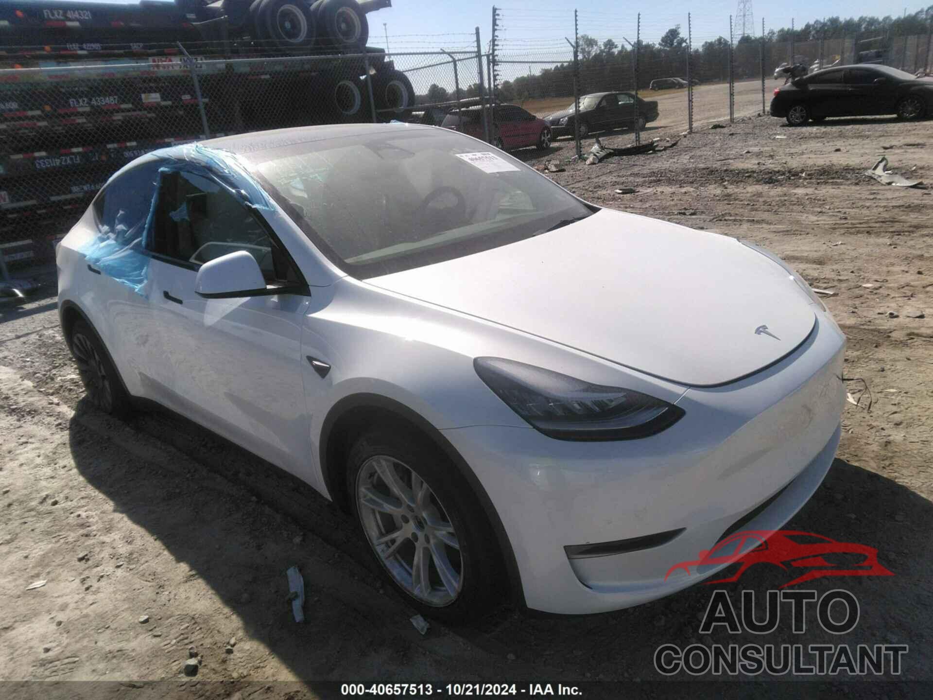 TESLA MODEL Y 2023 - 7SAYGDEE8PA101924