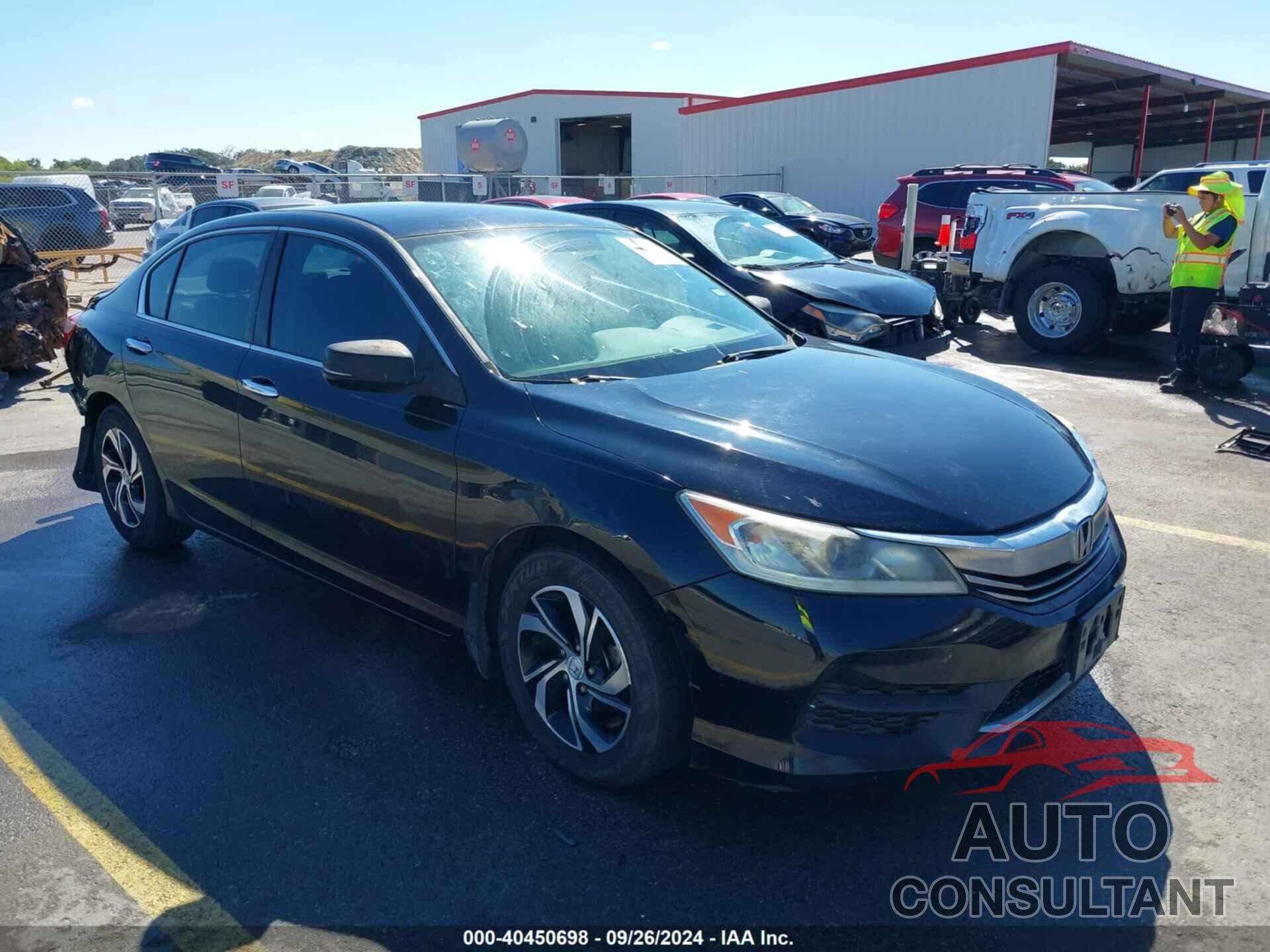 HONDA ACCORD 2017 - 1HGCR2F32HA142356