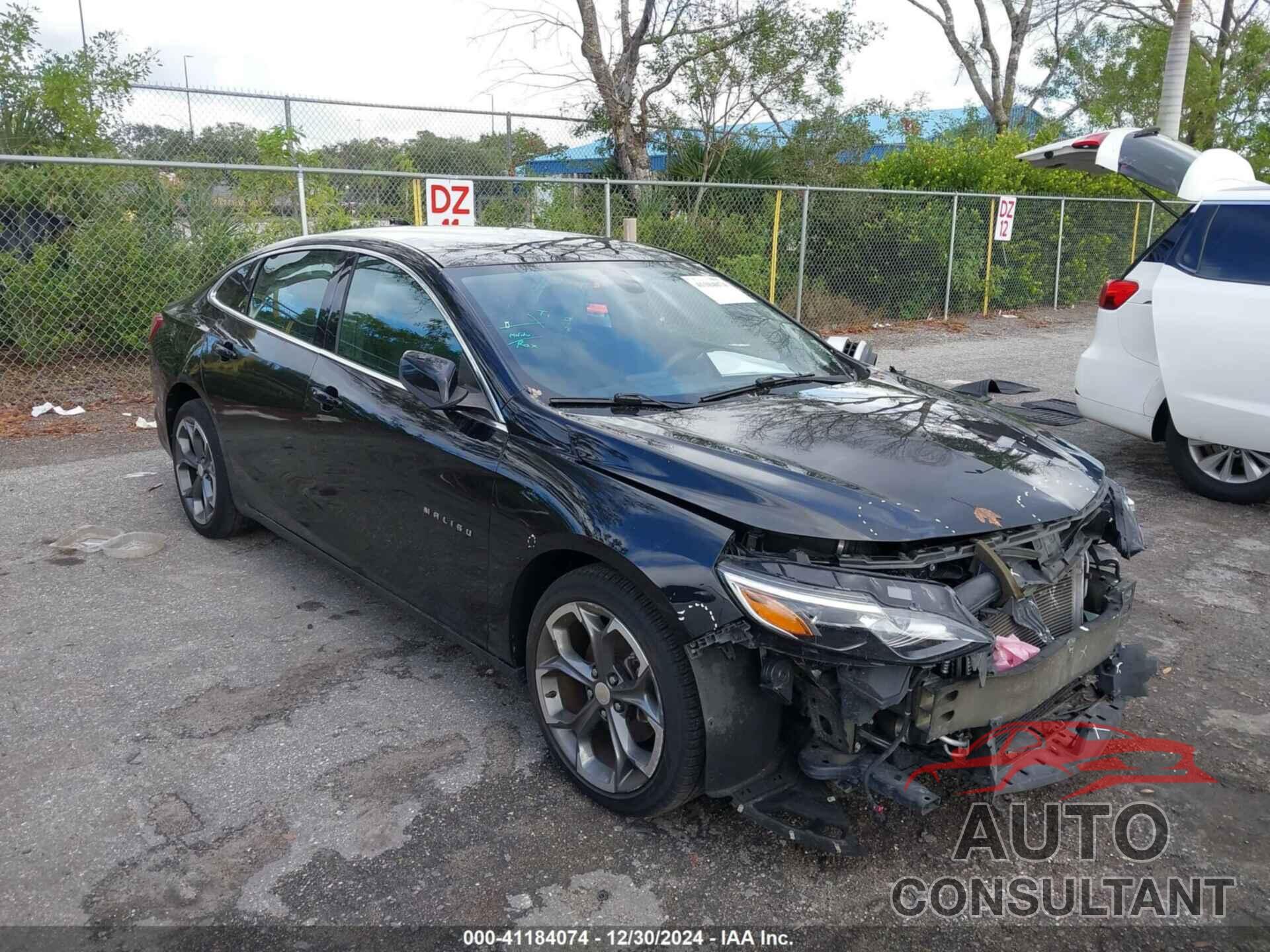 CHEVROLET MALIBU 2021 - 1G1ZD5STXMF073257