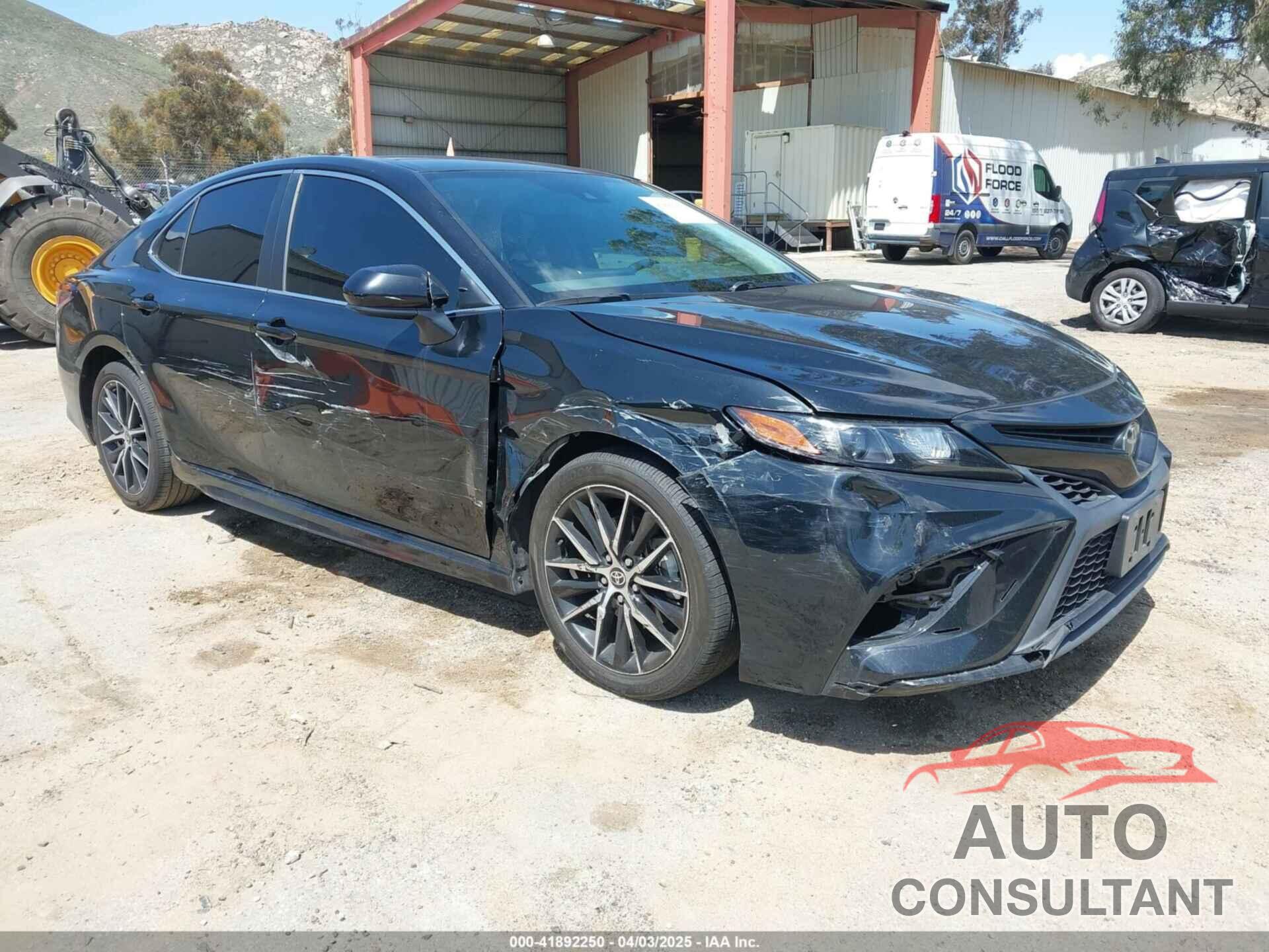TOYOTA CAMRY 2021 - 4T1G11AK6MU581144