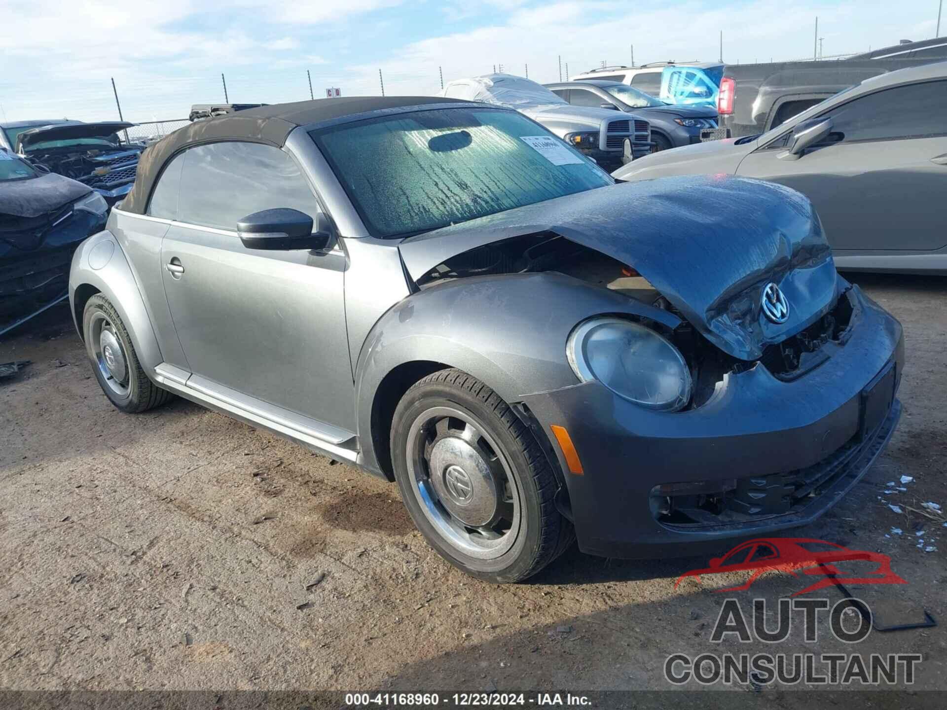 VOLKSWAGEN BEETLE 2013 - 3VW5X7AT3DM811083