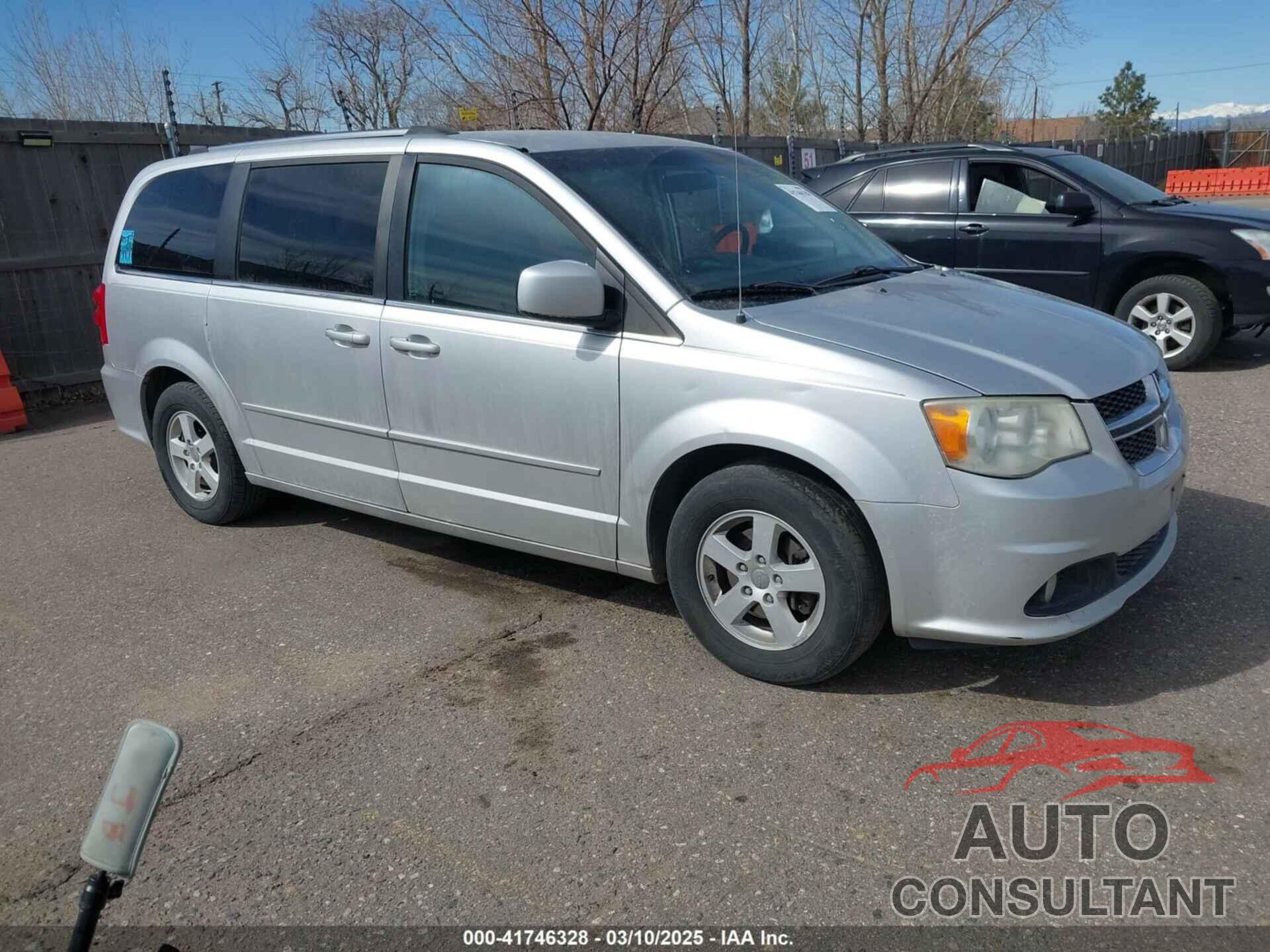 DODGE GRAND CARAVAN 2011 - 2D4RN5DG8BR661963