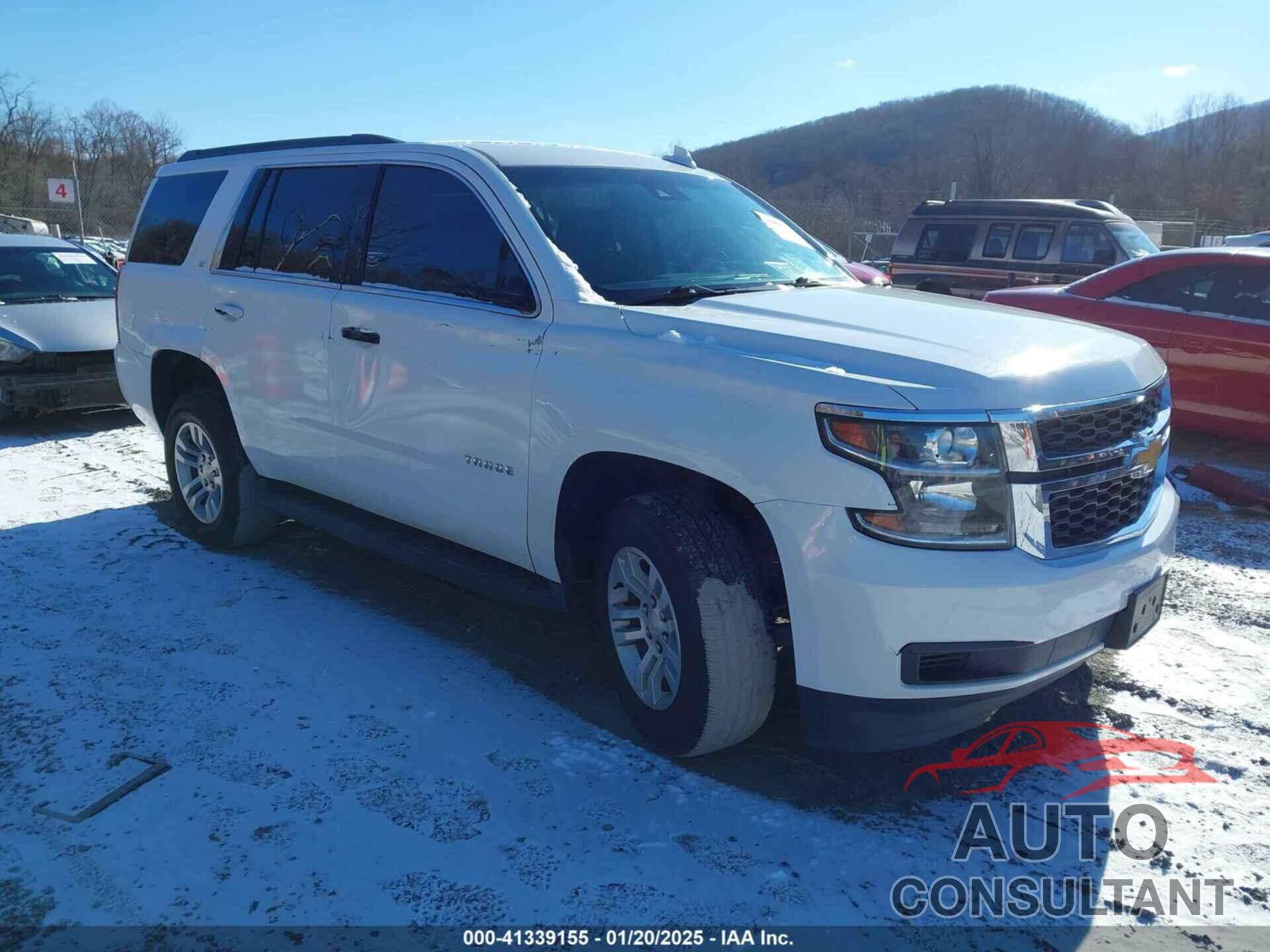 CHEVROLET TAHOE 2017 - 1GNSCBKC7HR282624