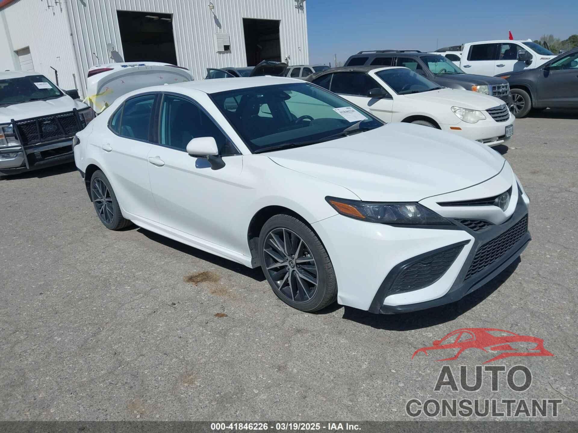 TOYOTA CAMRY 2024 - 4T1G11AK8RU860358