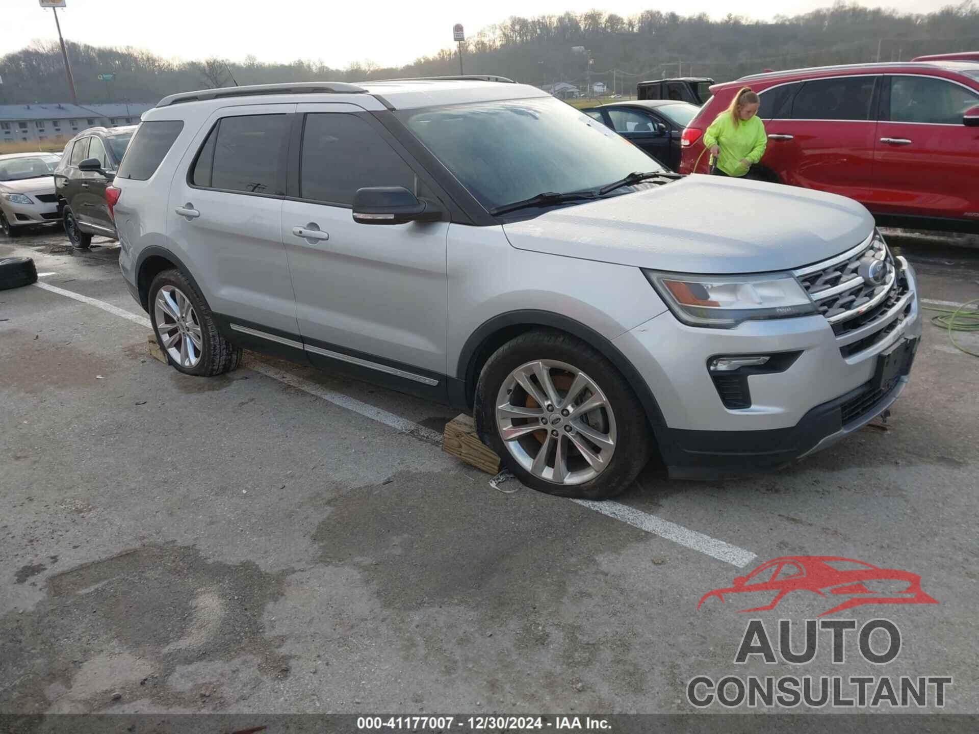 FORD EXPLORER 2018 - 1FM5K7D87JGB65136