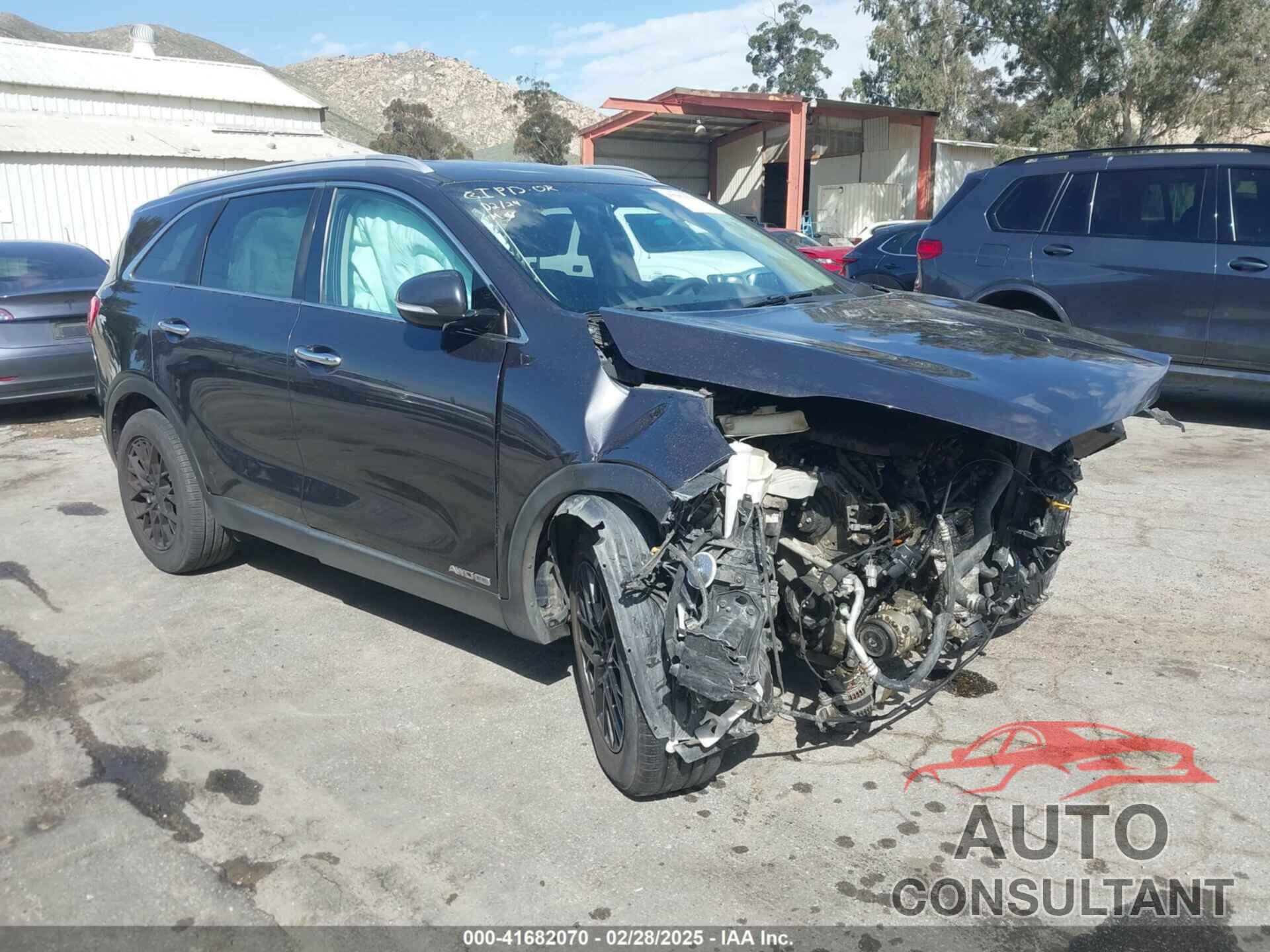 KIA SORENTO 2018 - 5XYPGDA5XJG404284
