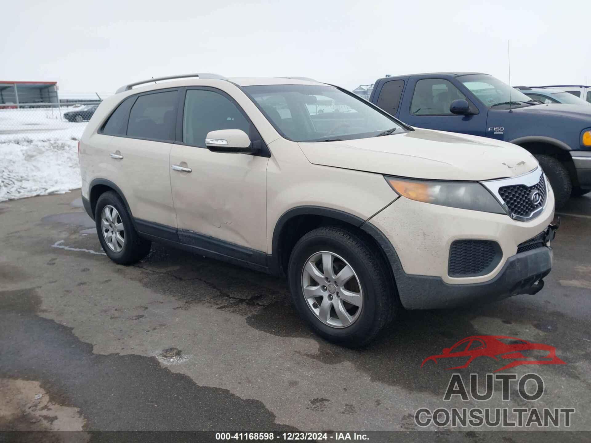 KIA SORENTO 2011 - 5XYKT4A29BG147373