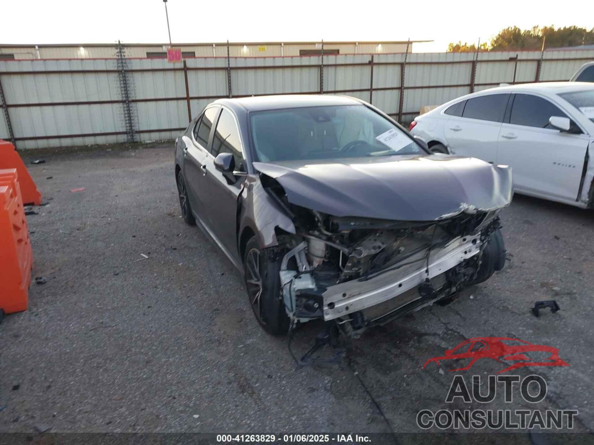 TOYOTA CAMRY 2021 - 4T1G11AK1MU434746