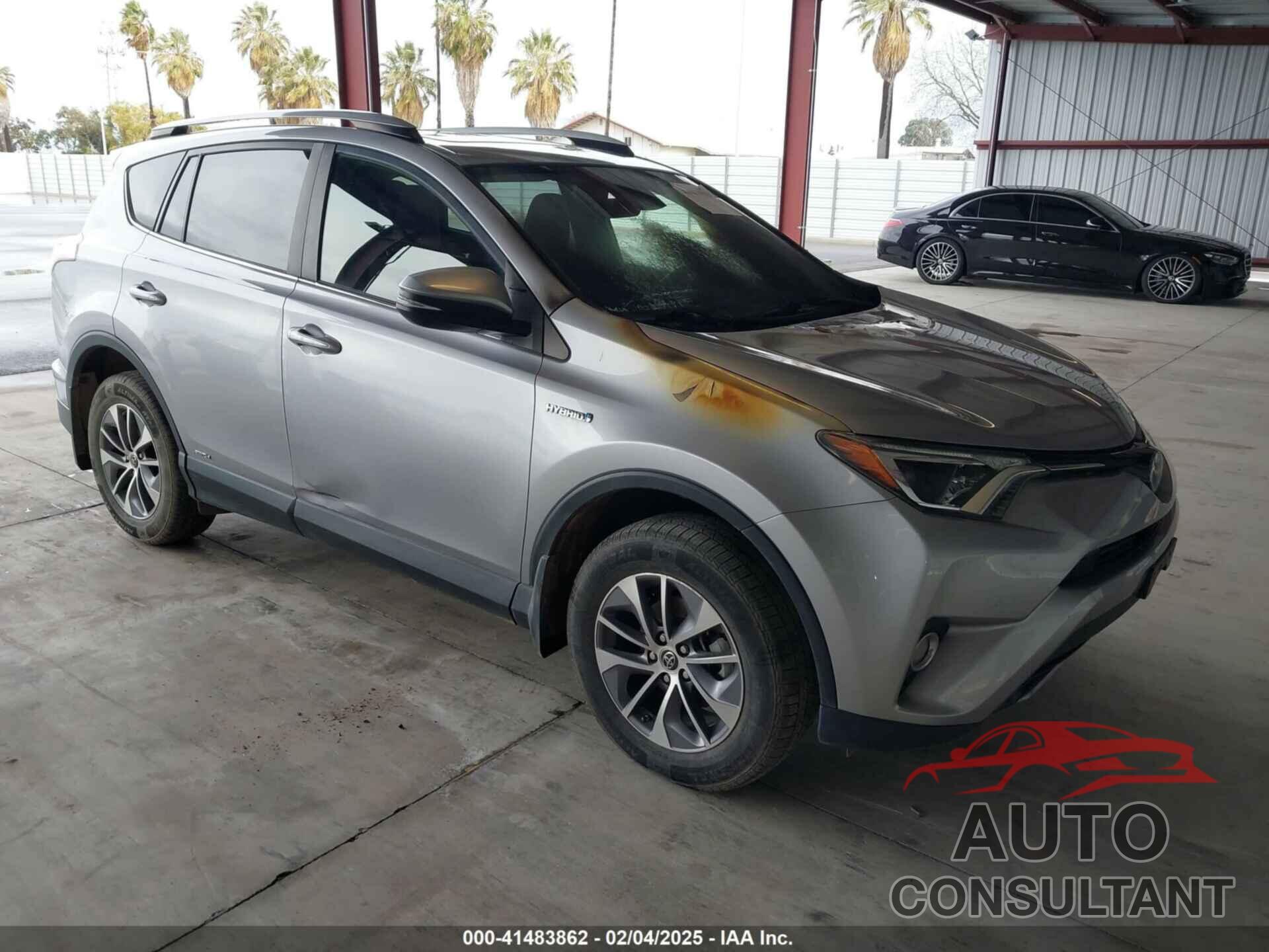 TOYOTA RAV4 HYBRID 2017 - JTMRJREV7HD081256