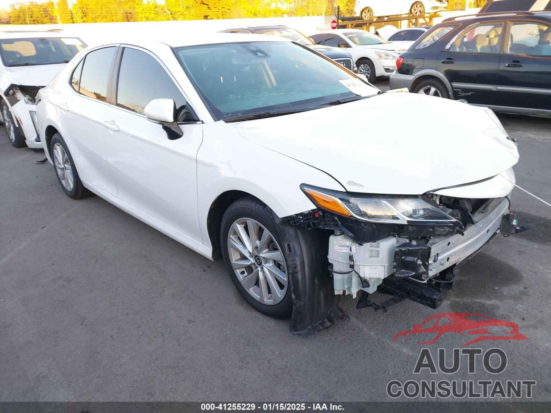 TOYOTA CAMRY 2022 - 4T1R11AKXNU047476
