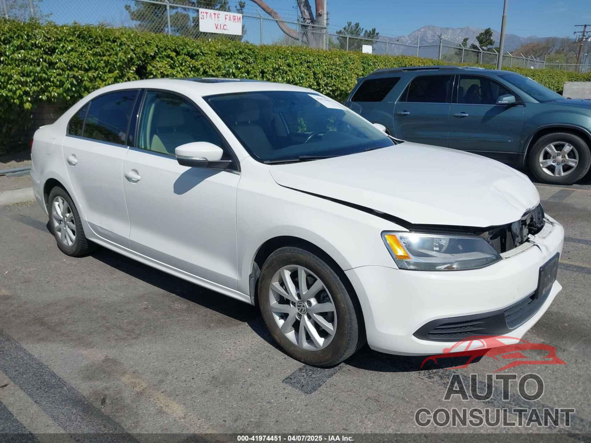 VOLKSWAGEN JETTA 2013 - 3VWDP7AJ9DM253878