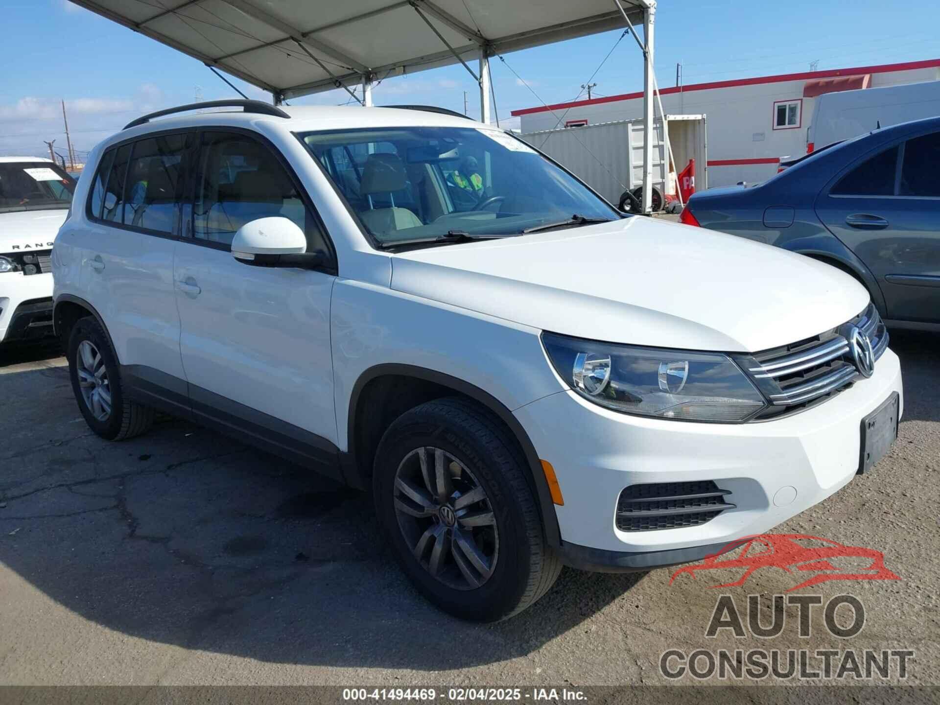 VOLKSWAGEN TIGUAN 2016 - WVGAV7AX4GW562982