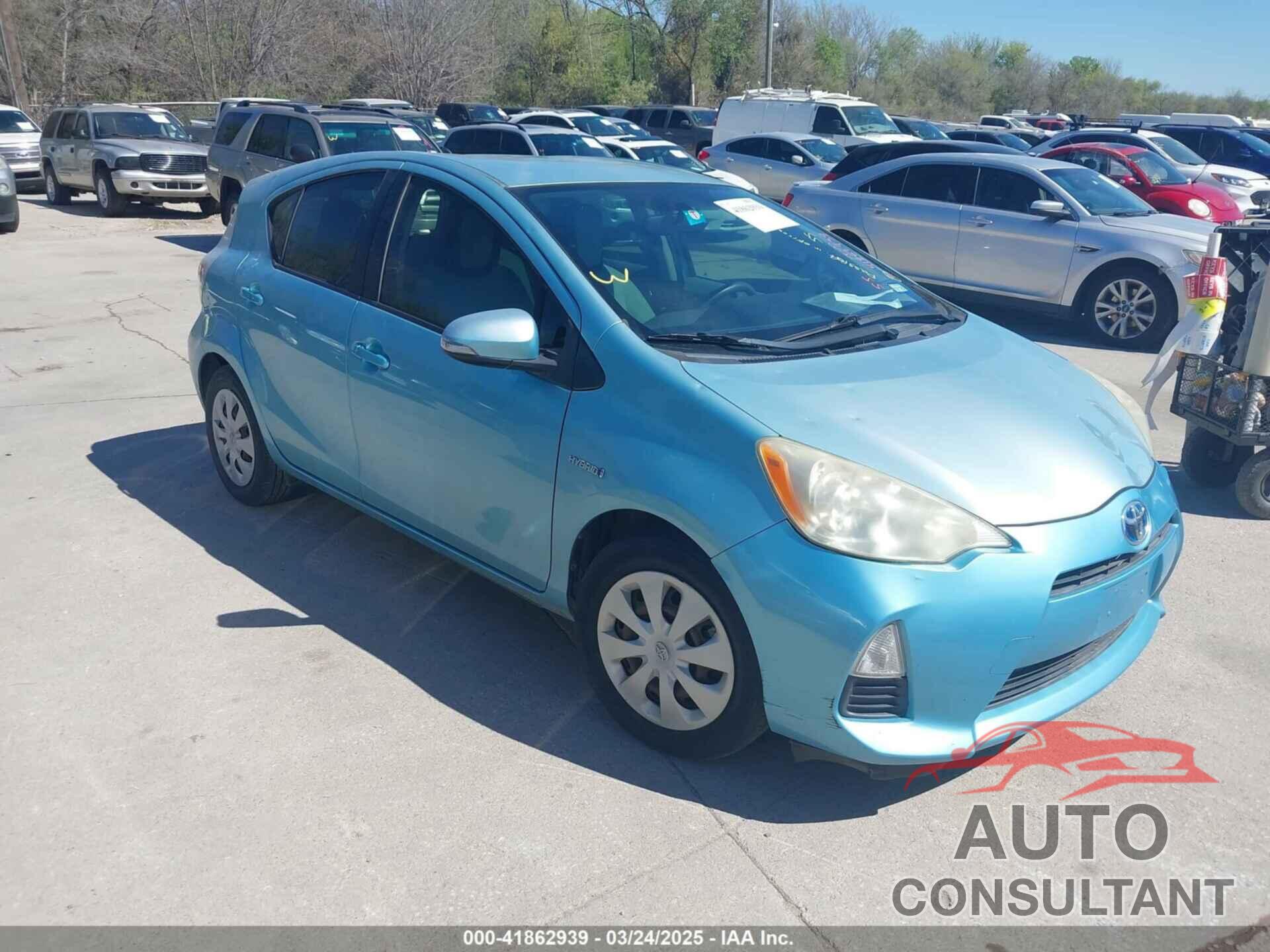 TOYOTA PRIUS C 2013 - JTDKDTB3XD1045937