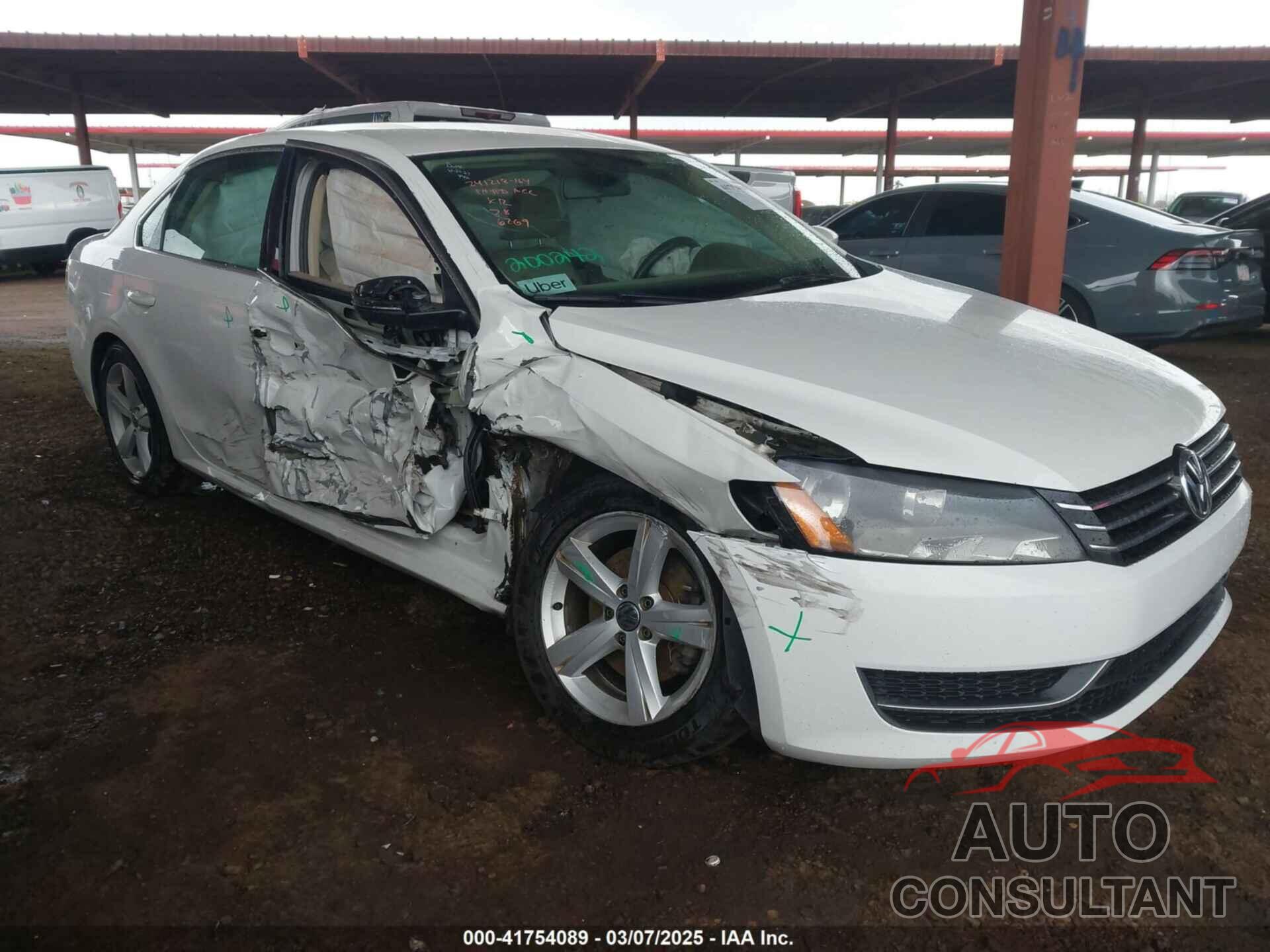 VOLKSWAGEN PASSAT 2015 - 1VWBT7A34FC016269
