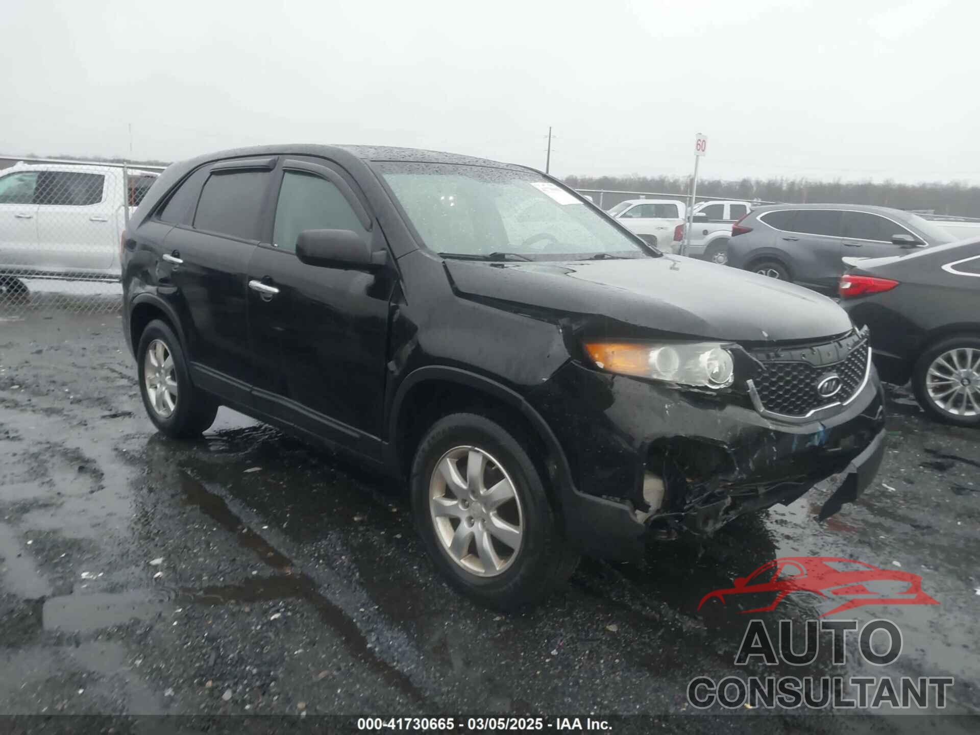 KIA SORENTO 2011 - 5XYKT3A18BG151447