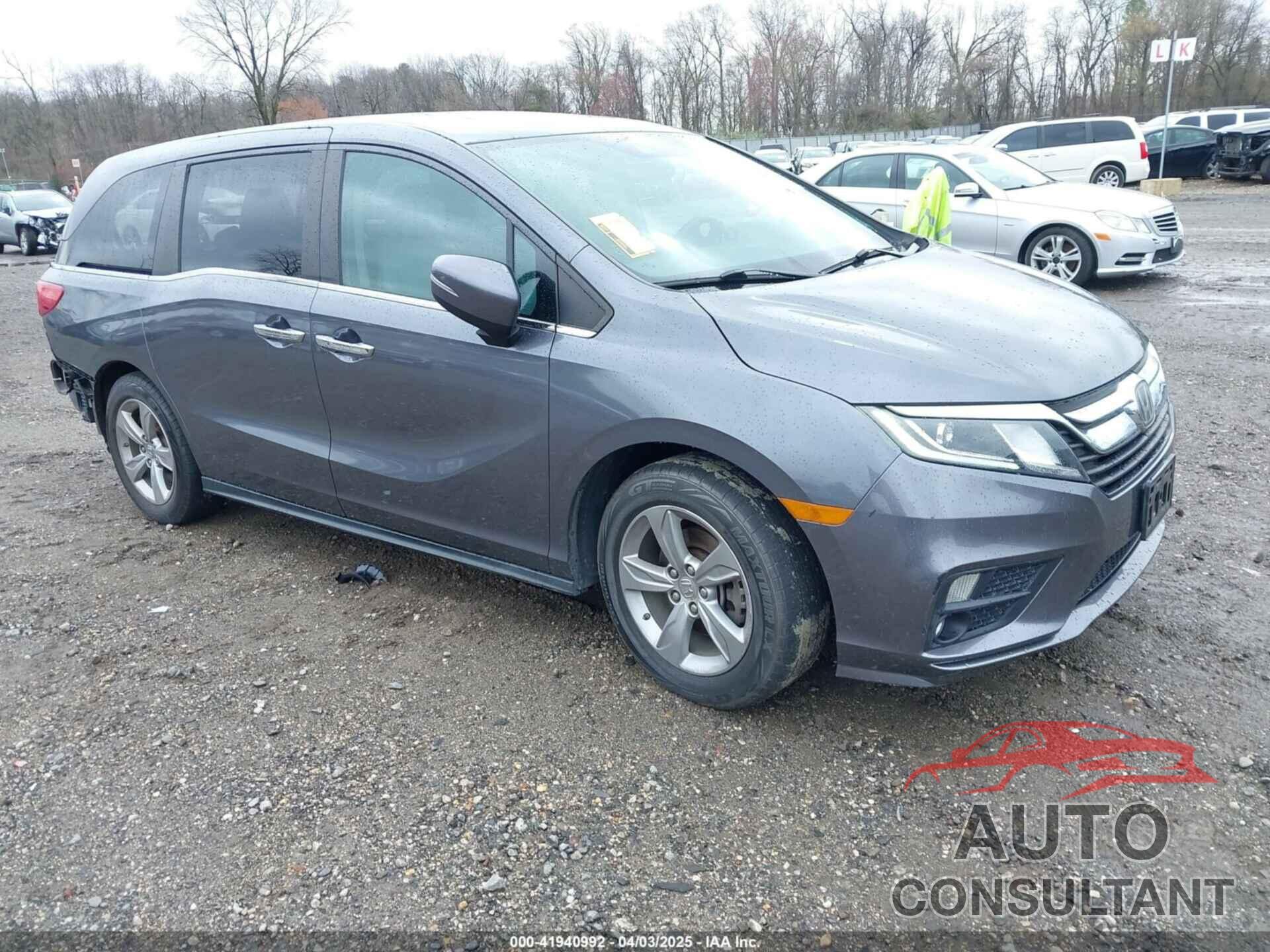 HONDA ODYSSEY 2018 - 5FNRL6H70JB025227