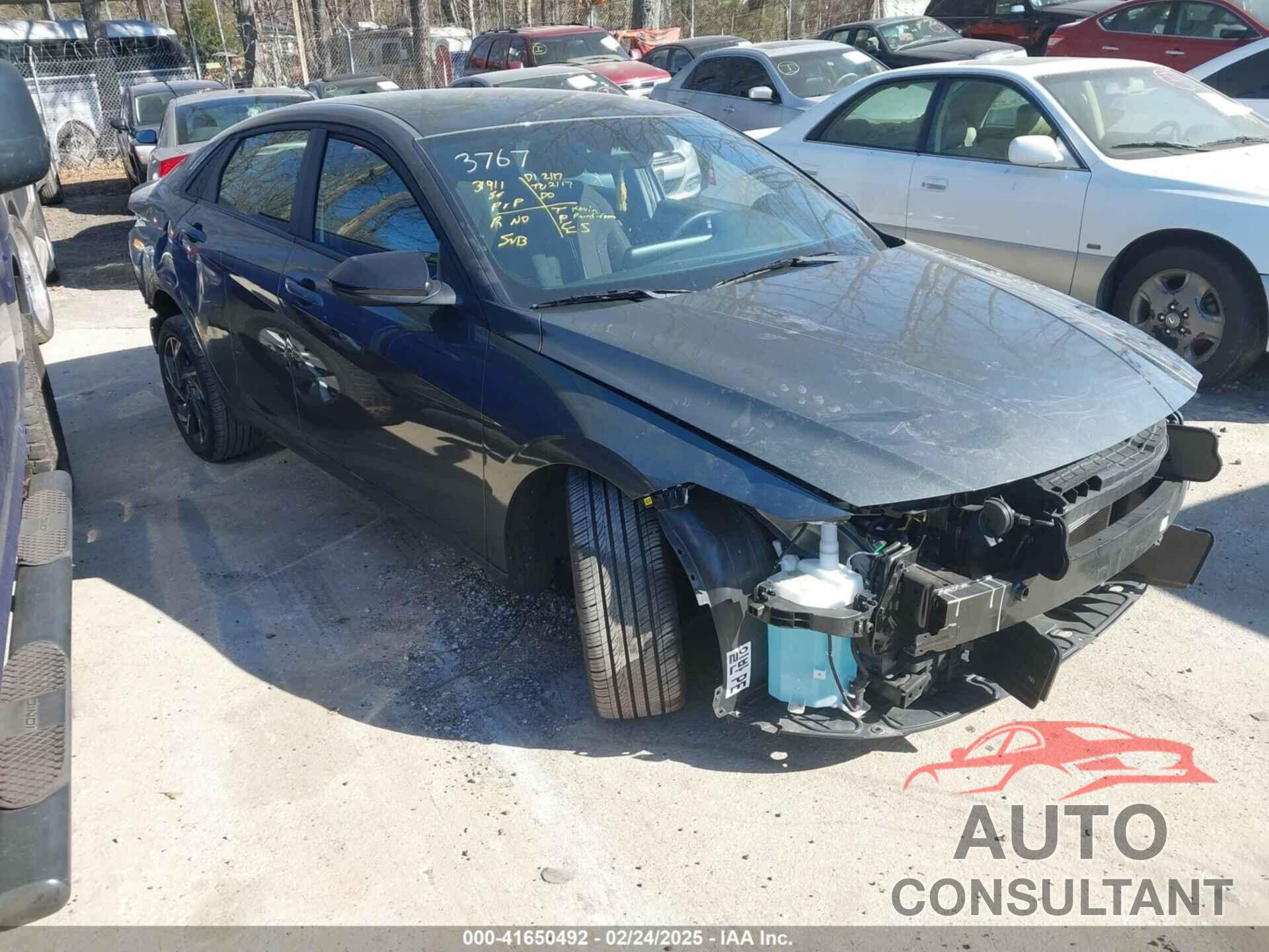 HYUNDAI ELANTRA 2025 - KMHLM4DG8SU893767