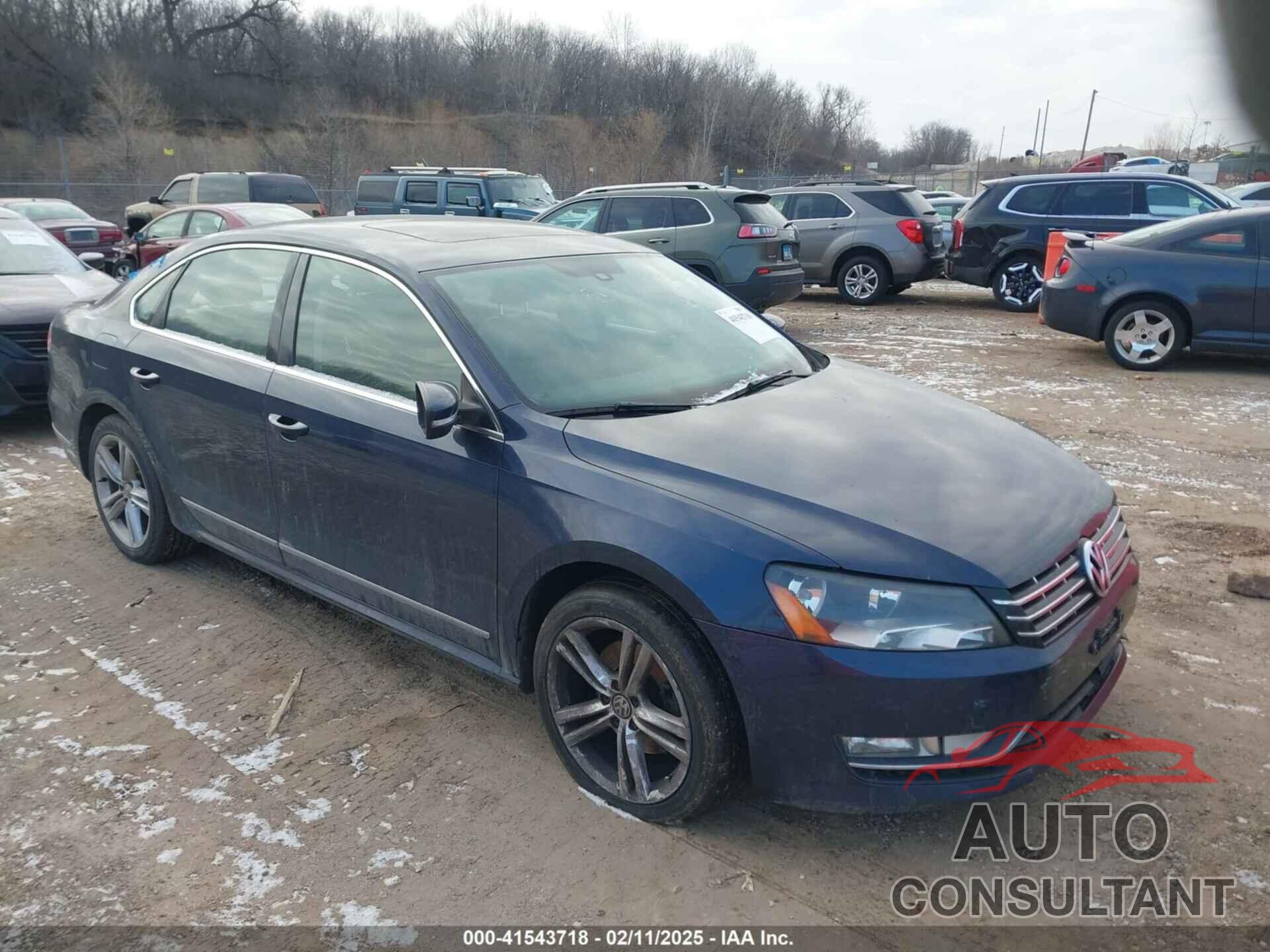 VOLKSWAGEN PASSAT 2014 - 1VWCM7A32EC020837