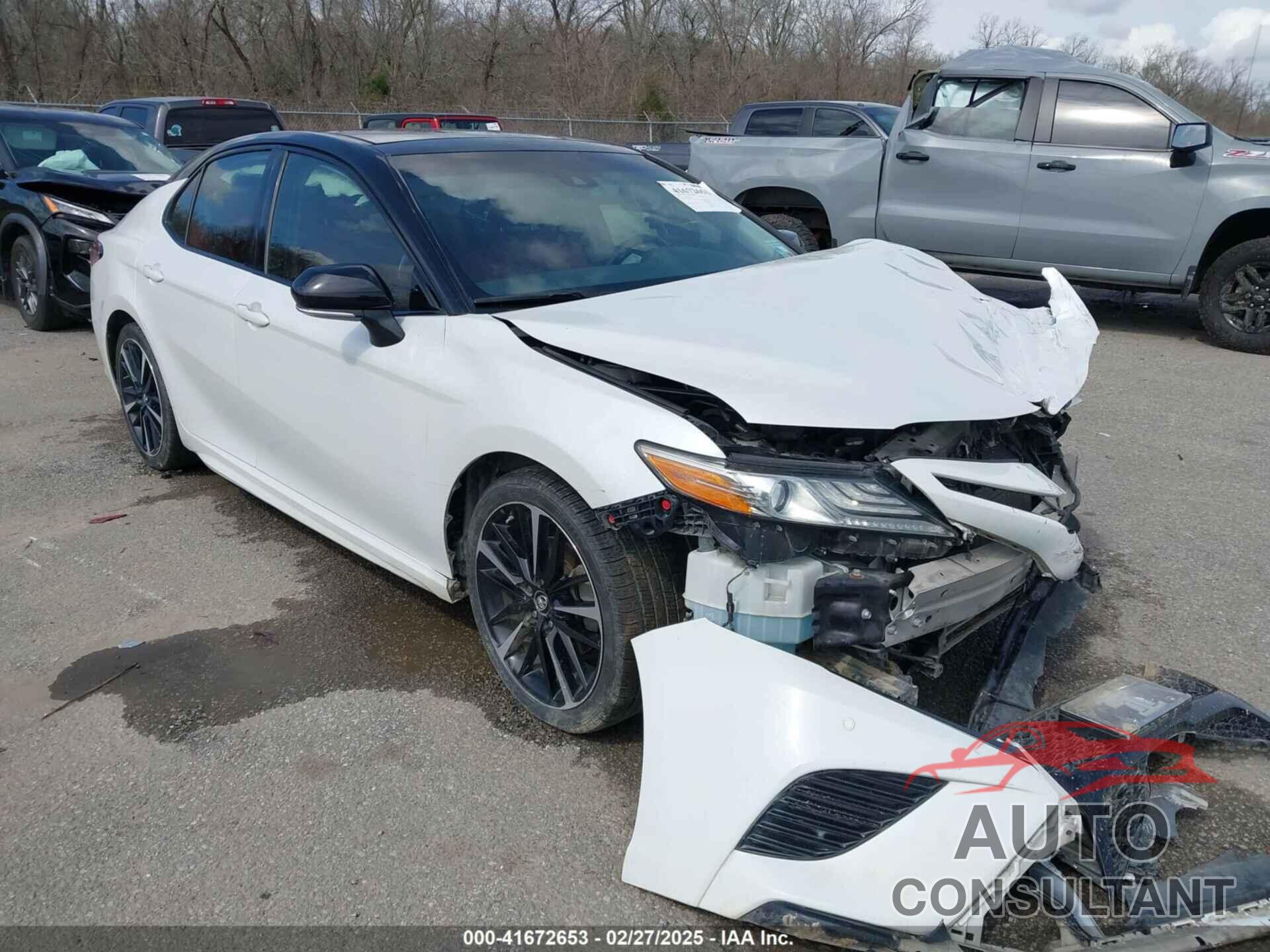 TOYOTA CAMRY 2018 - 4T1B61HK0JU096480