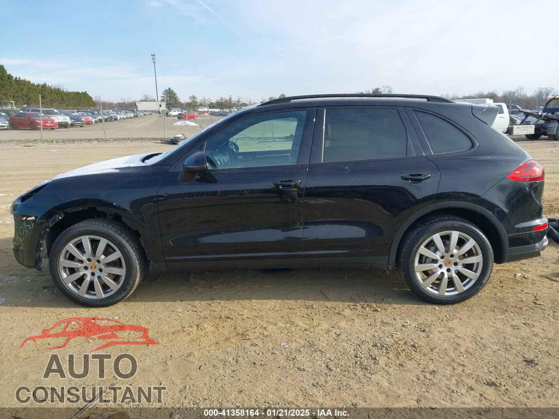 PORSCHE CAYENNE 2016 - WP1AB2A24GLA96569