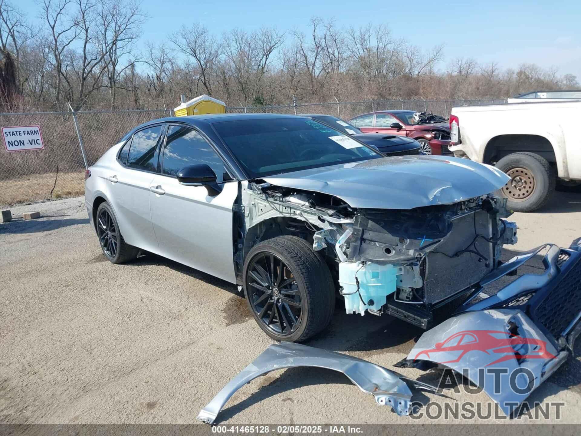 TOYOTA CAMRY 2024 - 4T1KZ1AK2RU088703
