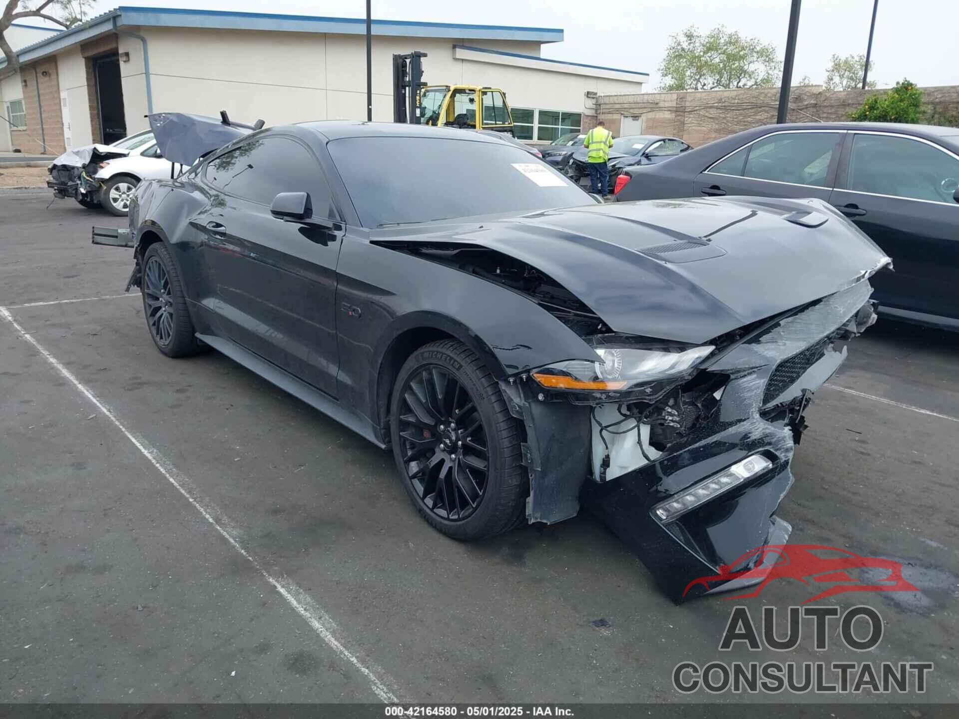 FORD MUSTANG 2018 - 1FA6P8CF9J5105053