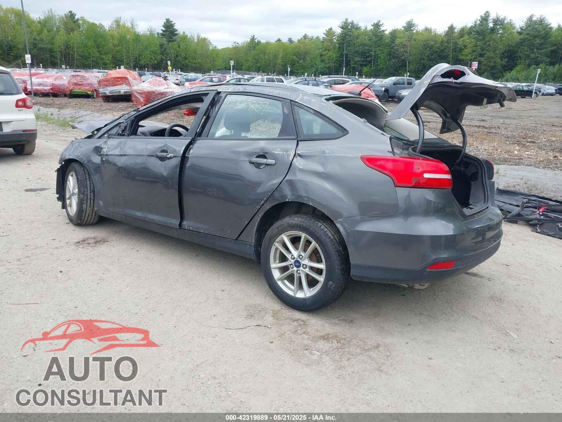 FORD FOCUS 2016 - 1FADP3F22GL327604