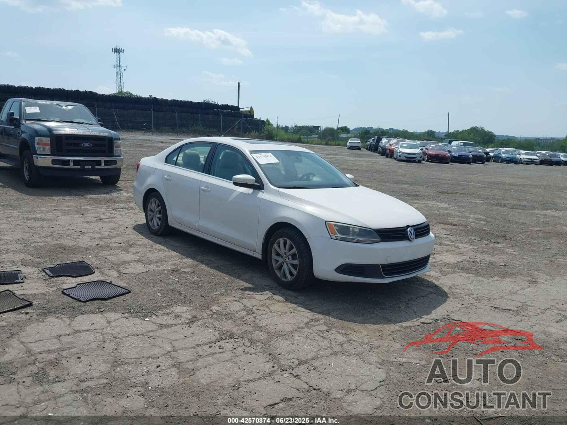 VOLKSWAGEN JETTA 2013 - 3VWDX7AJ0DM388893