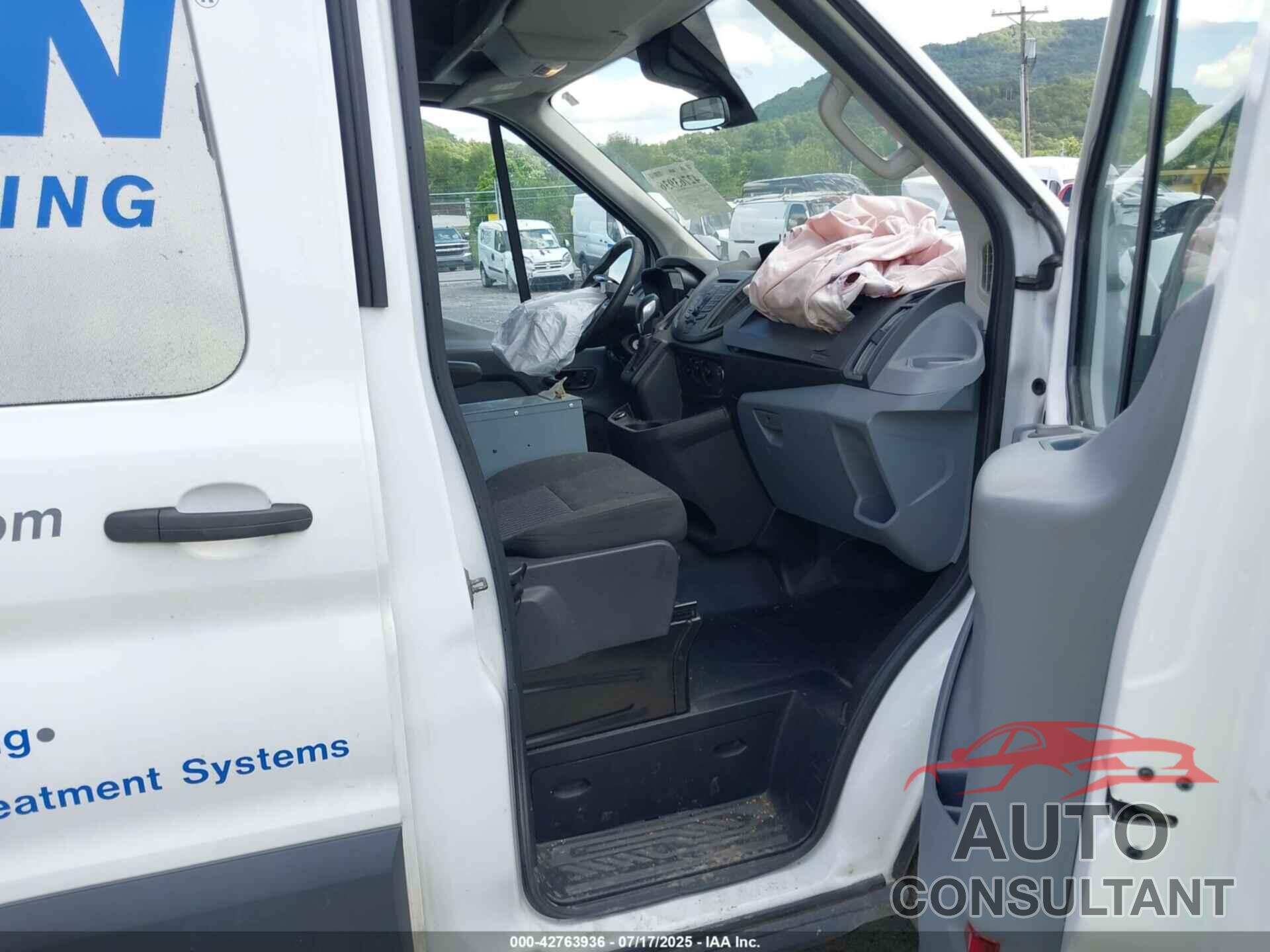 FORD TRANSIT-250 2018 - 1FTYR2DM1JKA05280