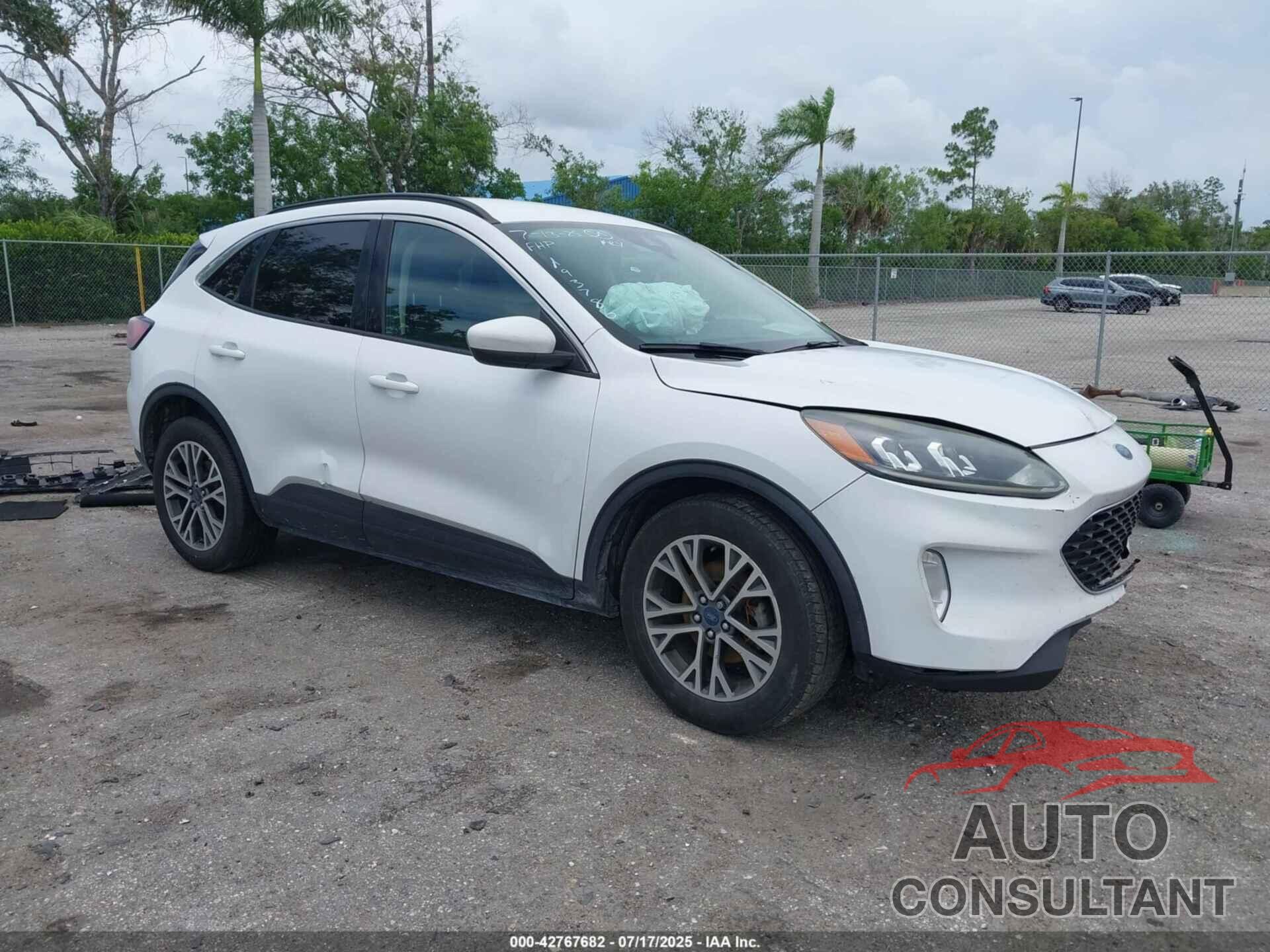 FORD ESCAPE 2020 - 1FMCU0H66LUA93786