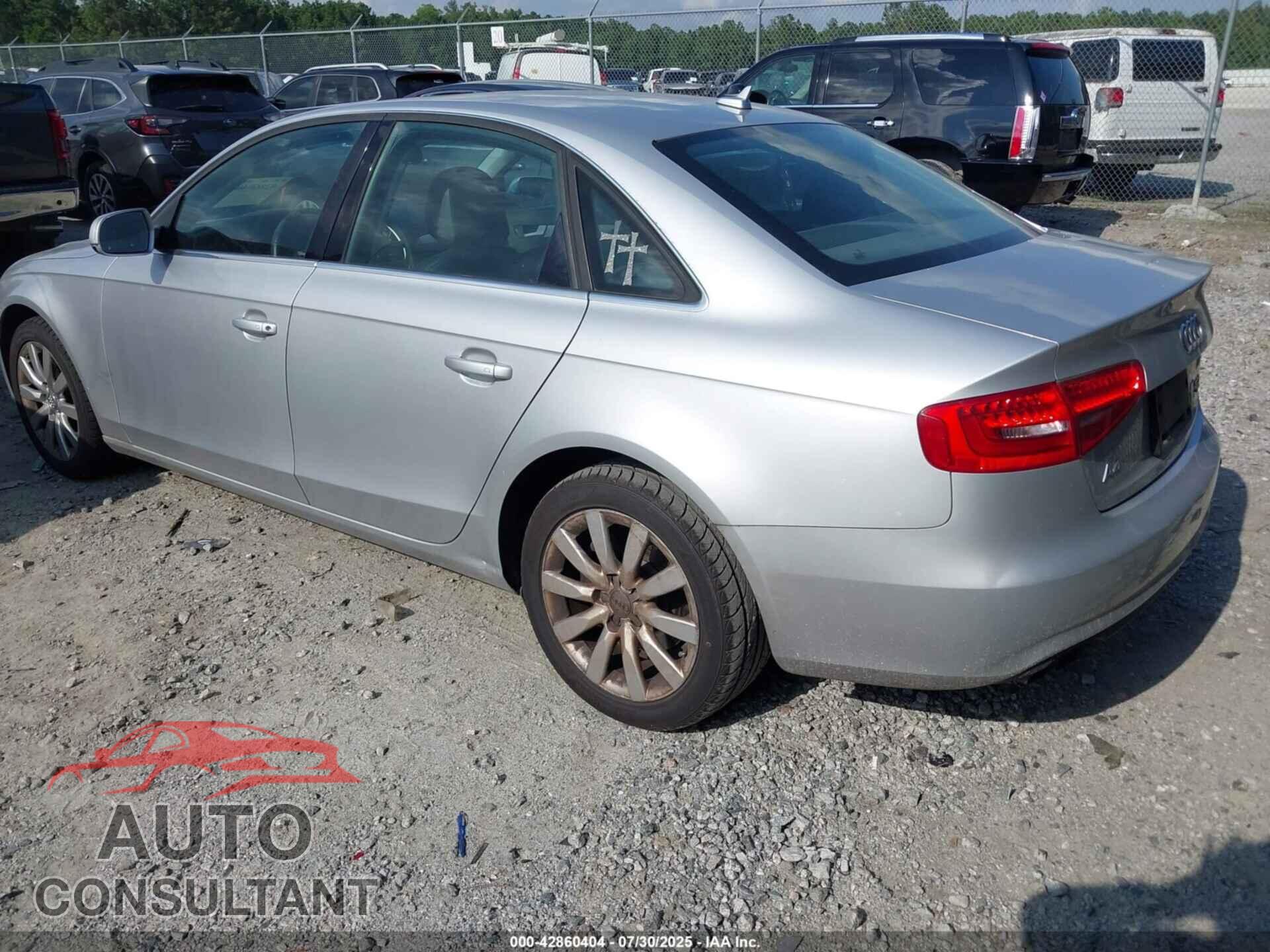 AUDI A4 2013 - WAUBFAFL1DN043718