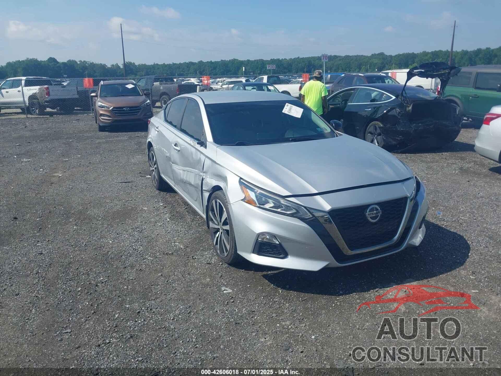 NISSAN ALTIMA 2019 - 1N4BL4CW9KC237584