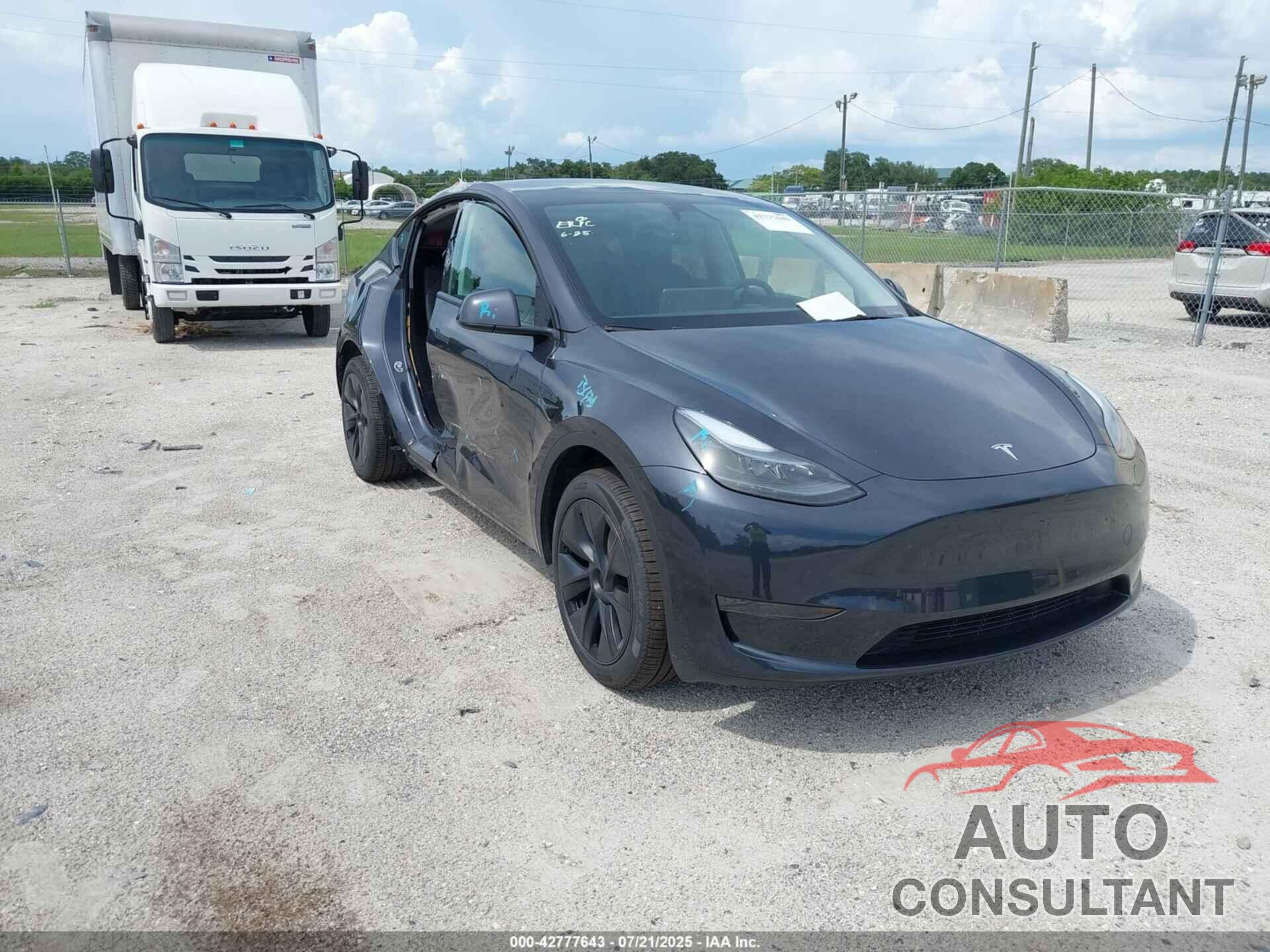 TESLA MODEL Y 2024 - 7SAYGDED3RF163552